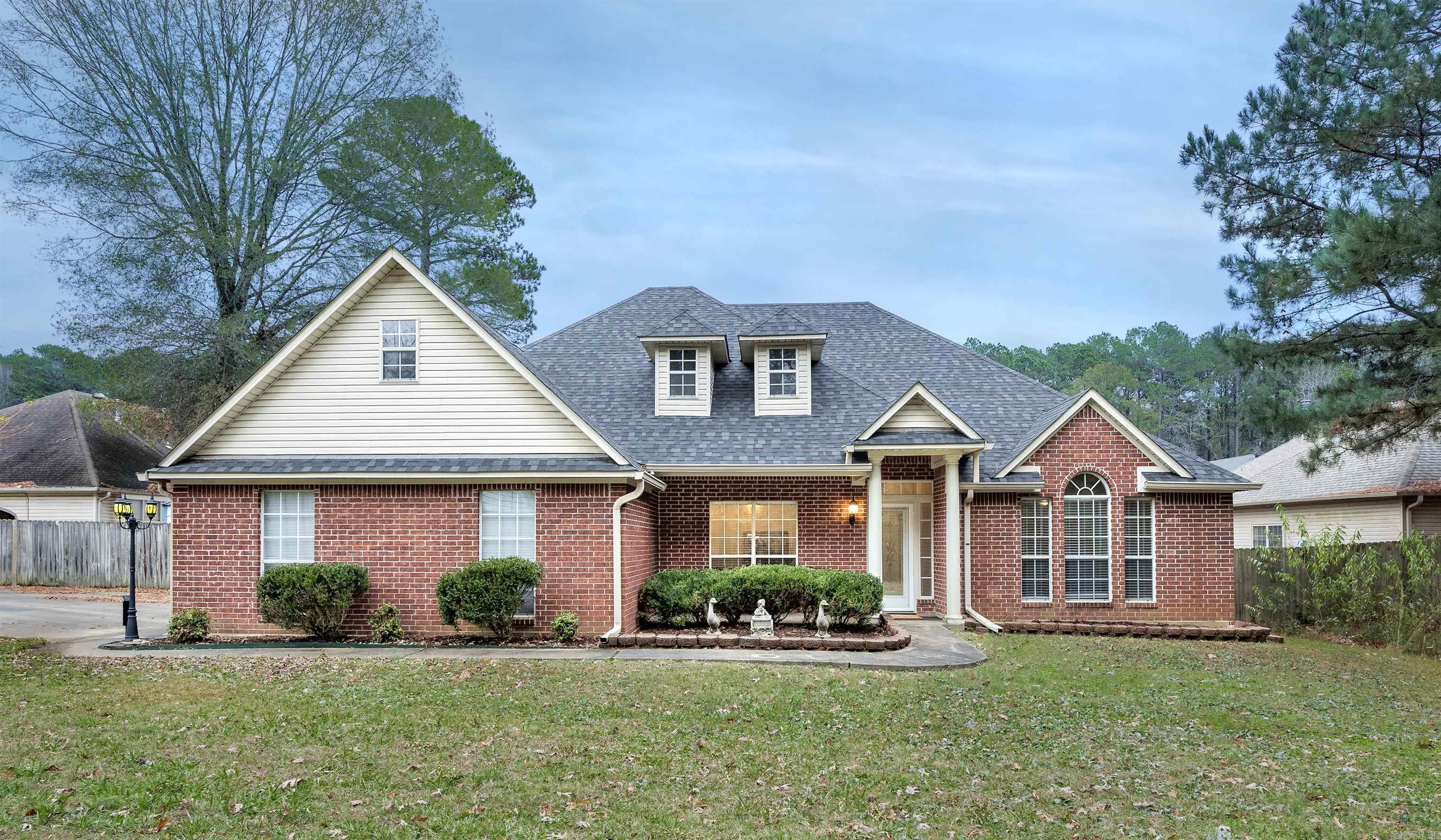 1311  Oscar  Bryant, AR