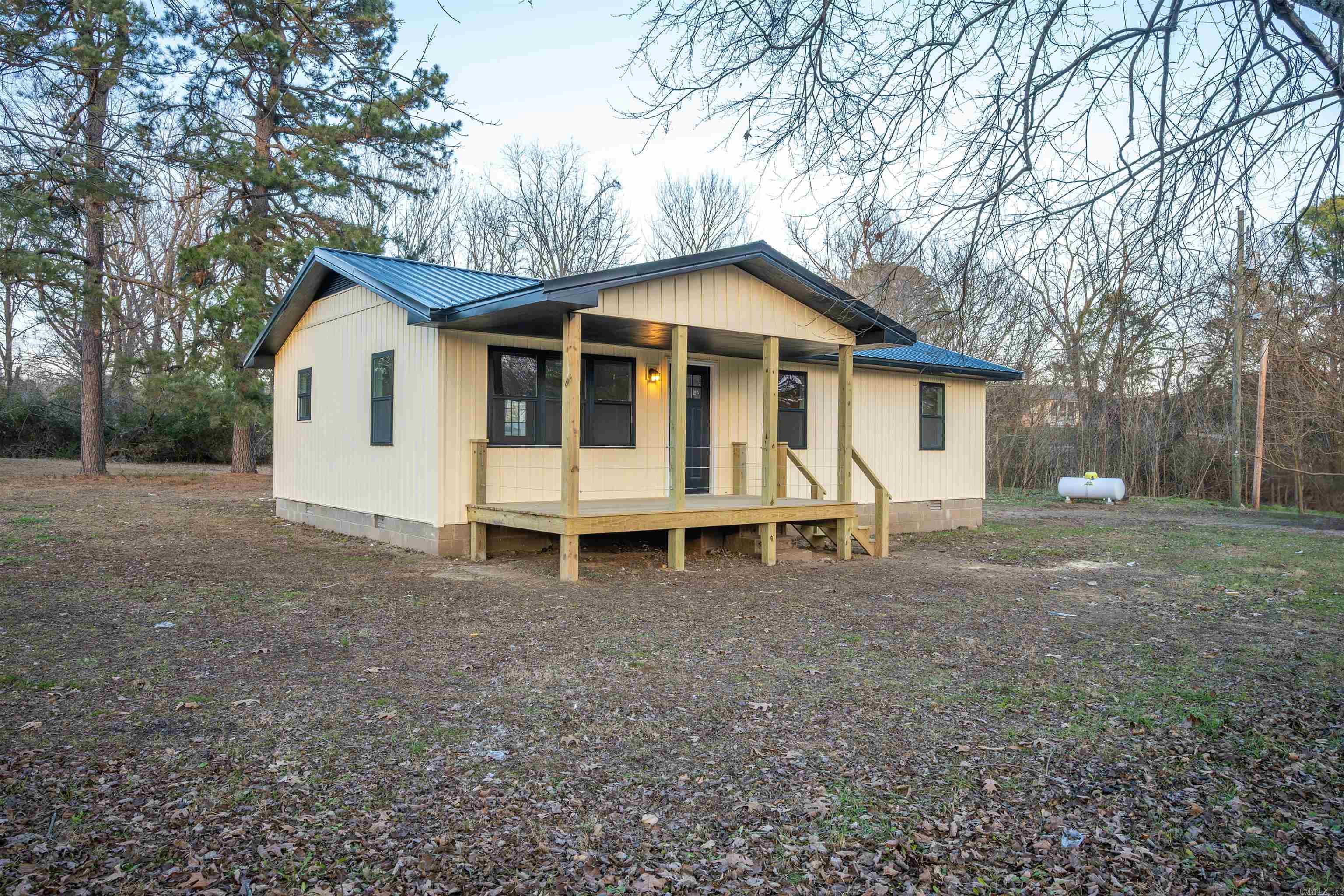 59 1st  Mount Pleasant, AR