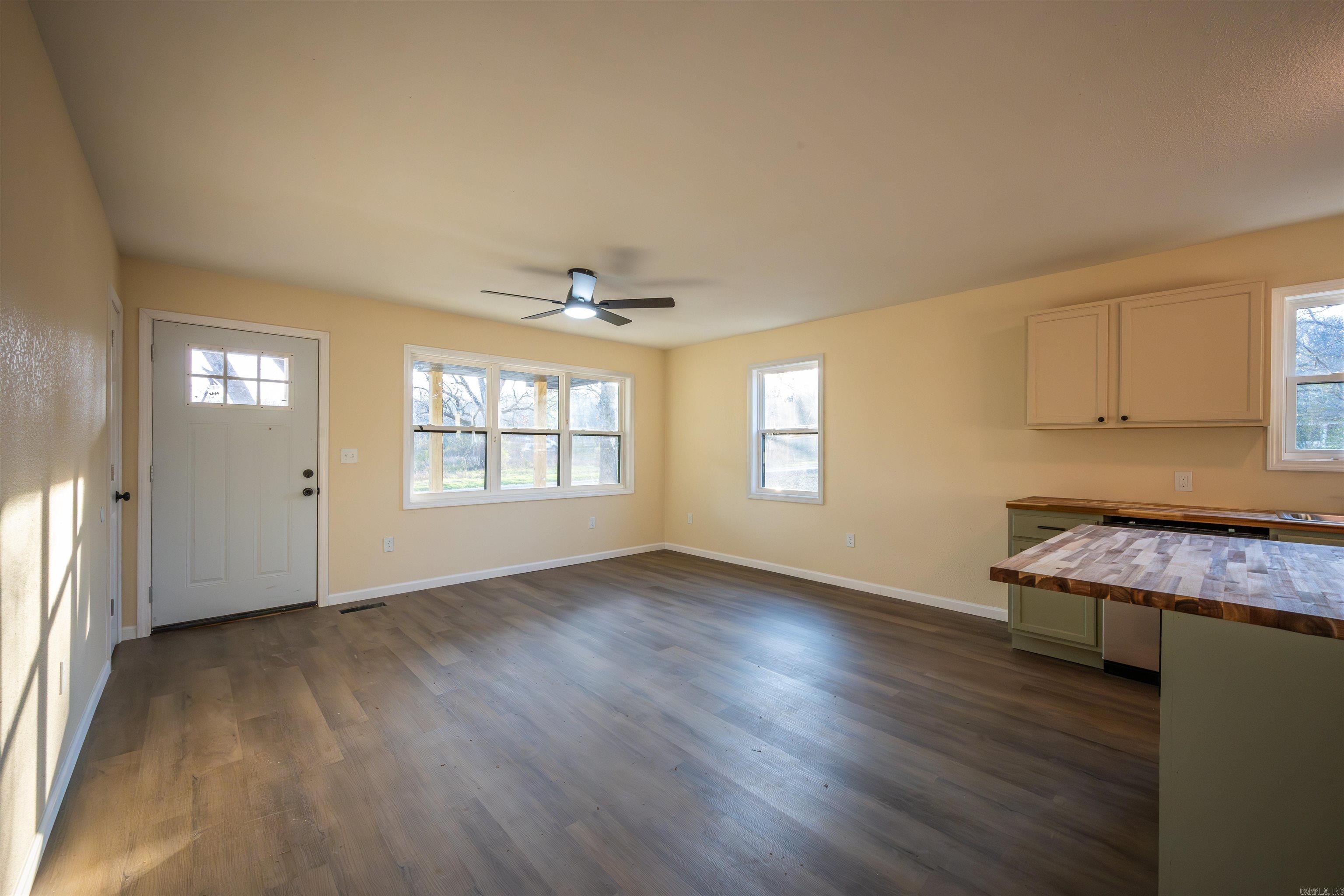 59 1st  Mount Pleasant, AR