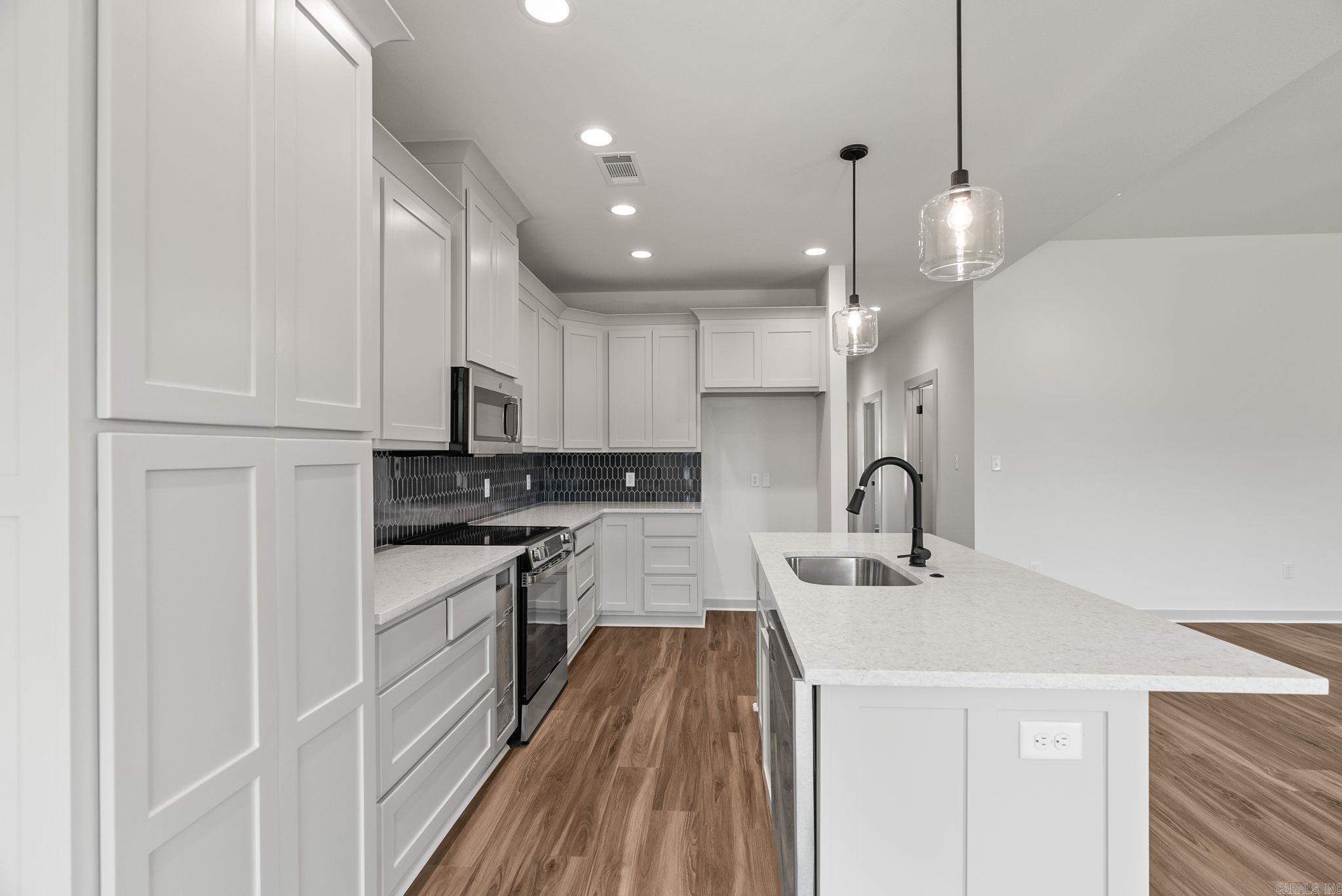 9 Ricky Lane  Greenbrier, AR