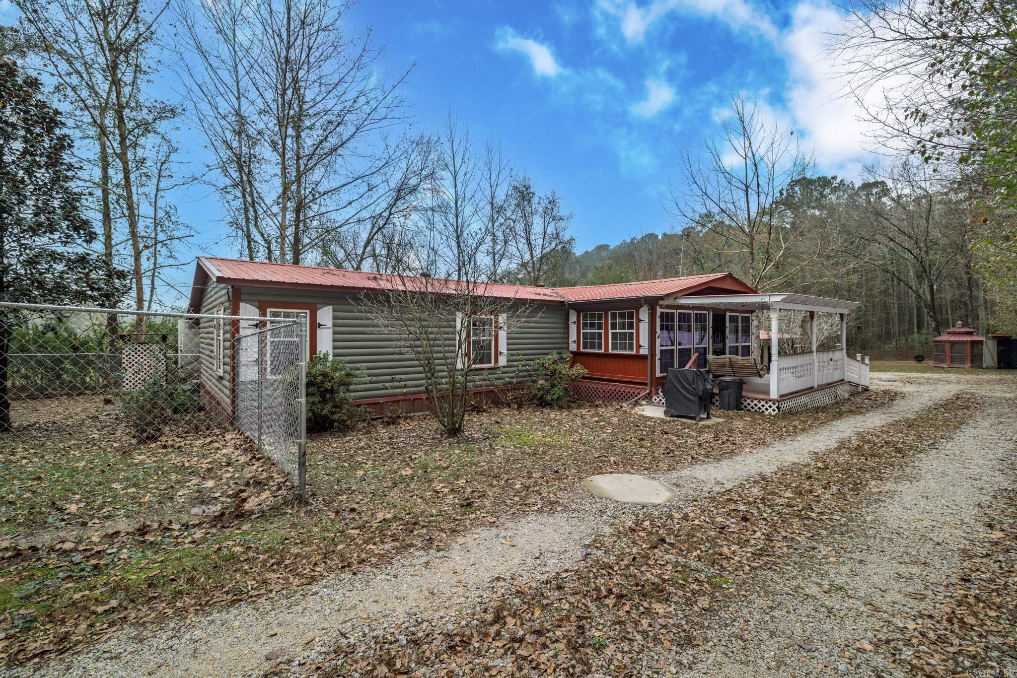 684 E Nix Rd  Rockport, AR