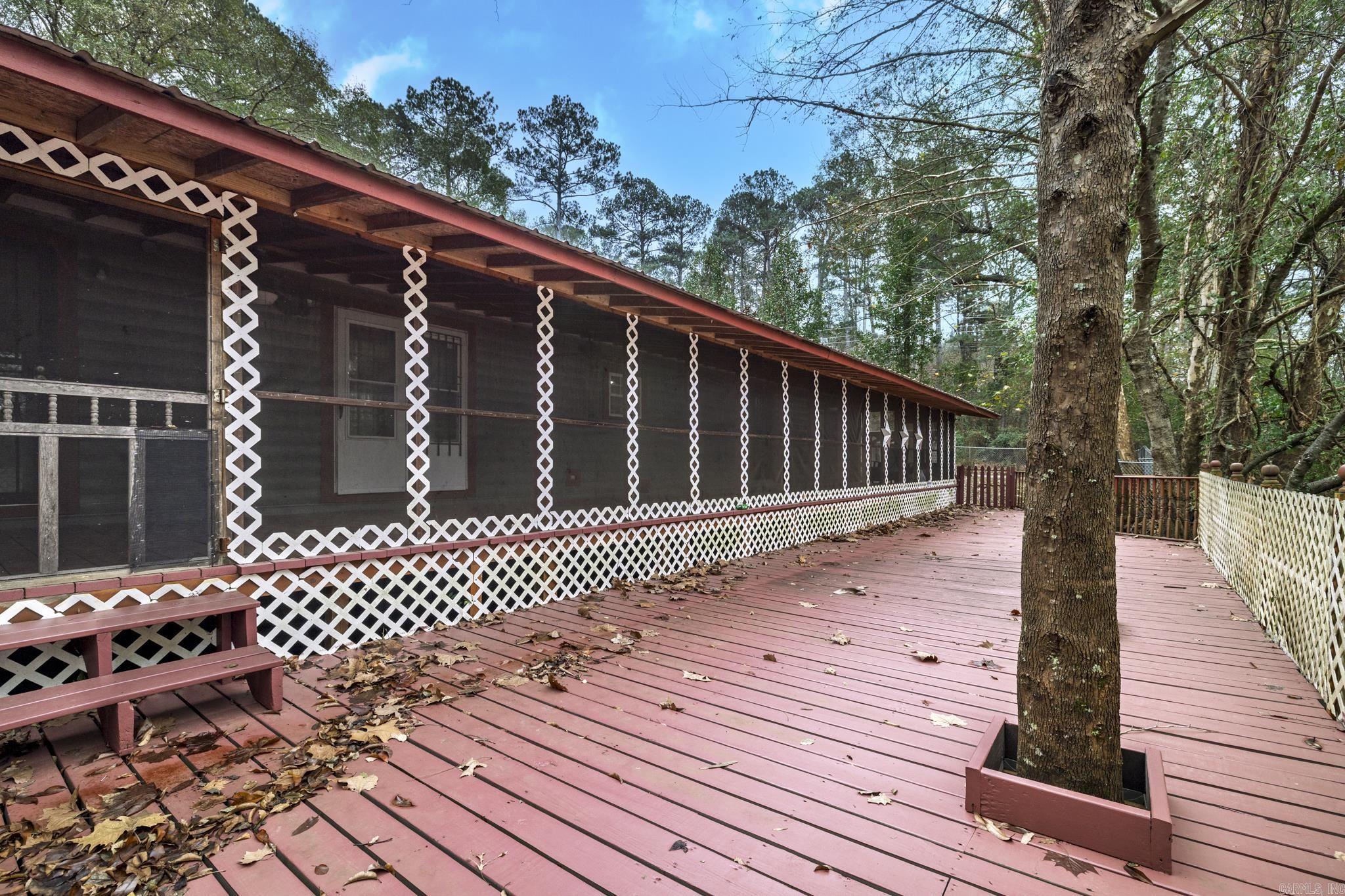 684 E Nix Rd  Rockport, AR