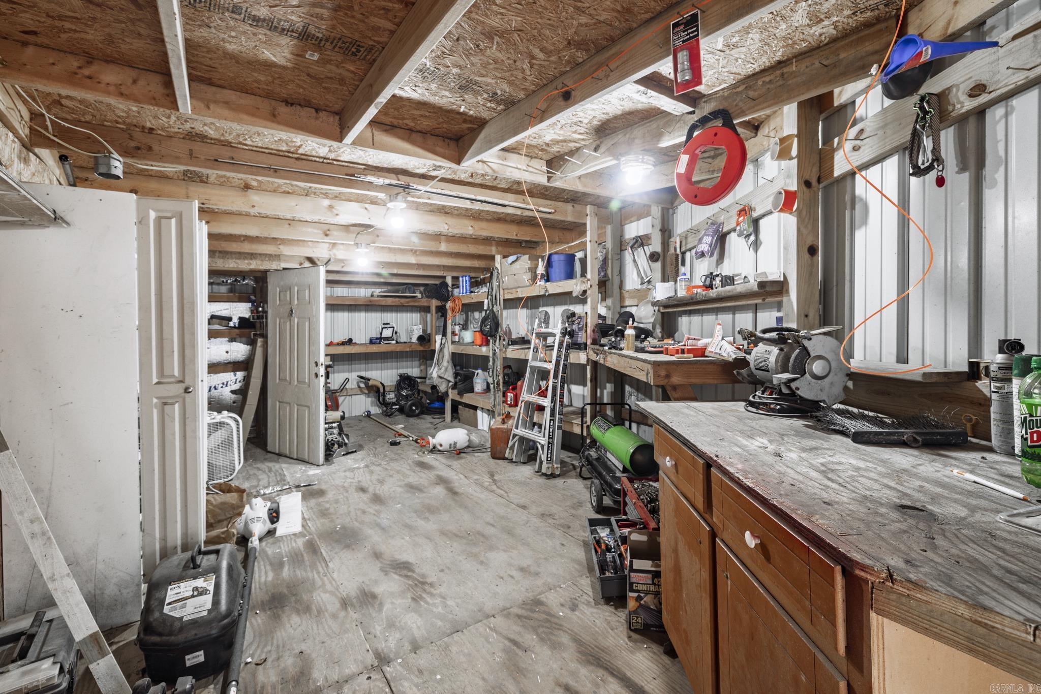 684 E Nix Rd  Rockport, AR