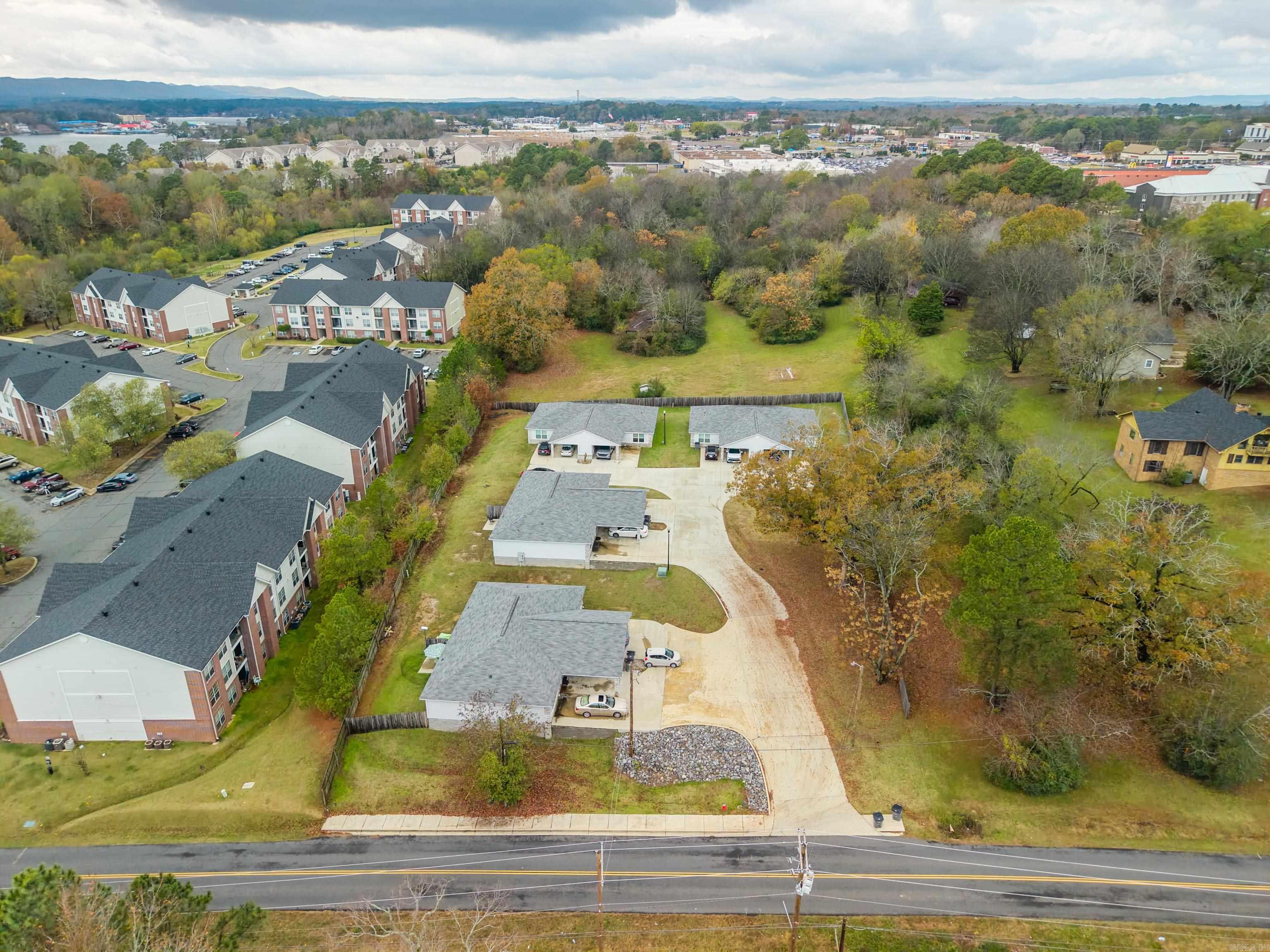 180 Lakeland Drive  Hot Springs, AR