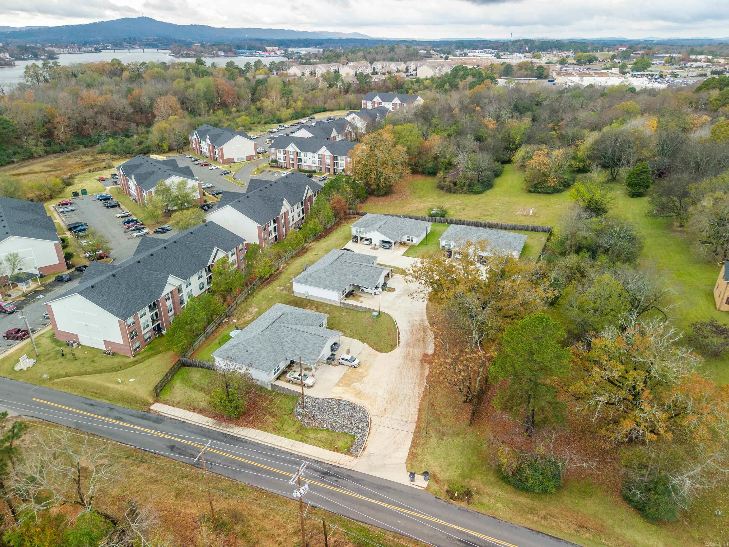 180 Lakeland Drive  Hot Springs, AR