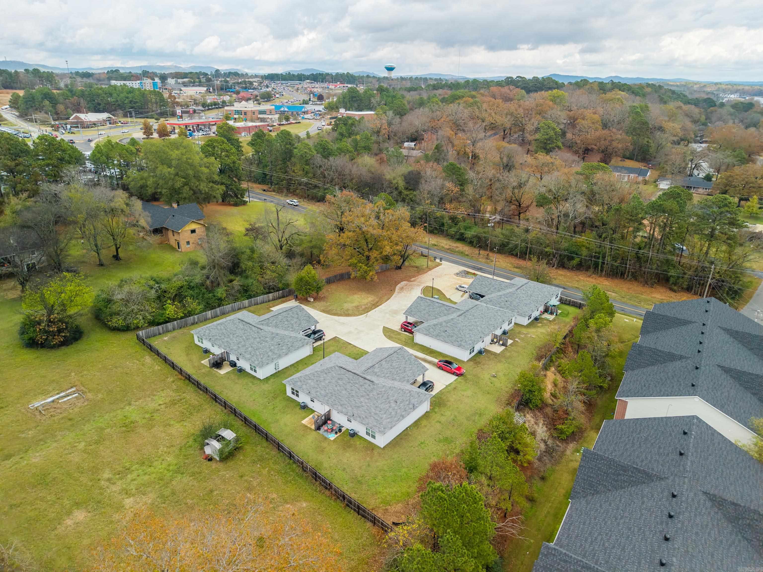 180 Lakeland Drive  Hot Springs, AR