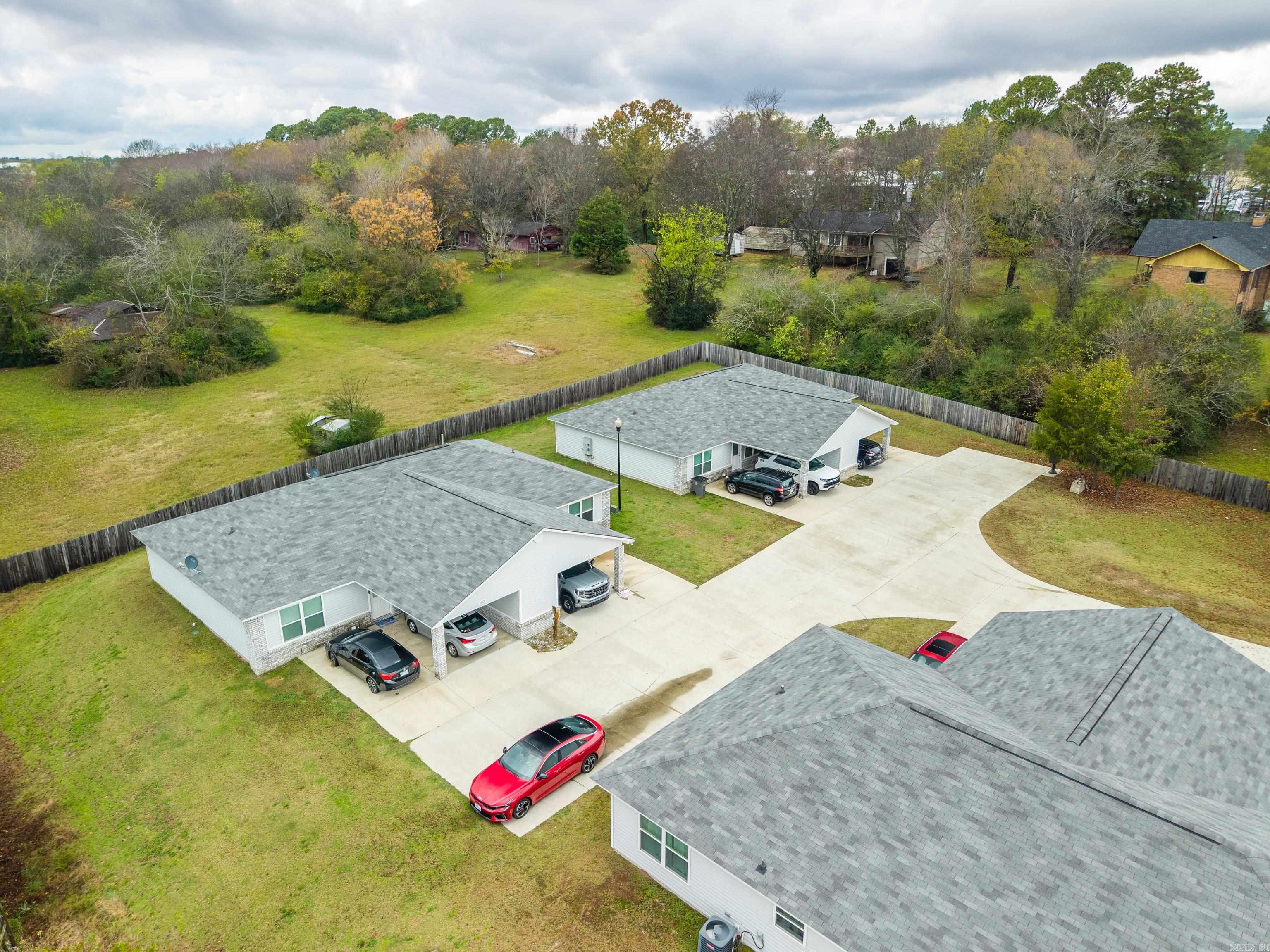 180 Lakeland Drive  Hot Springs, AR