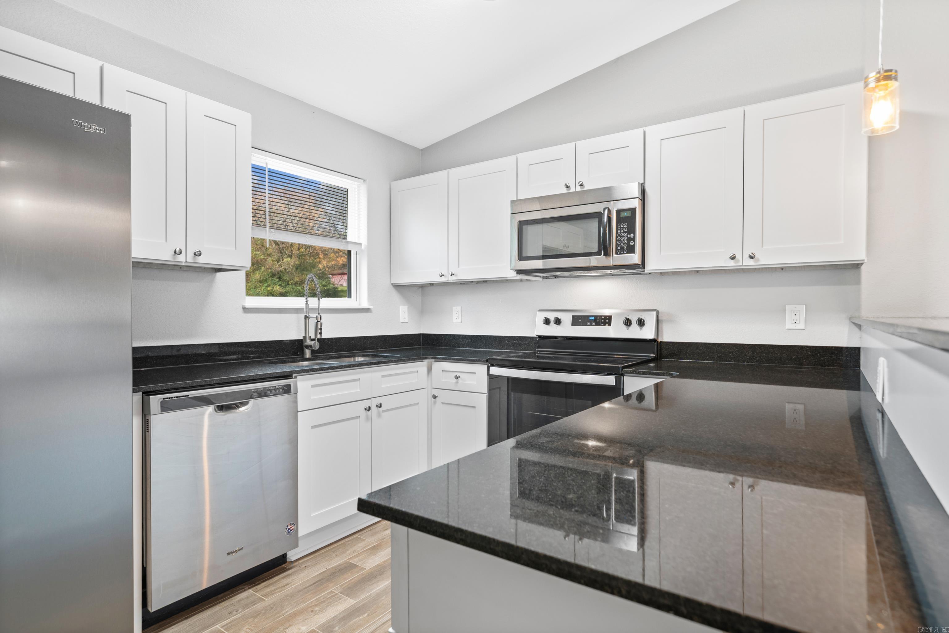 180 Lakeland Drive  Hot Springs, AR