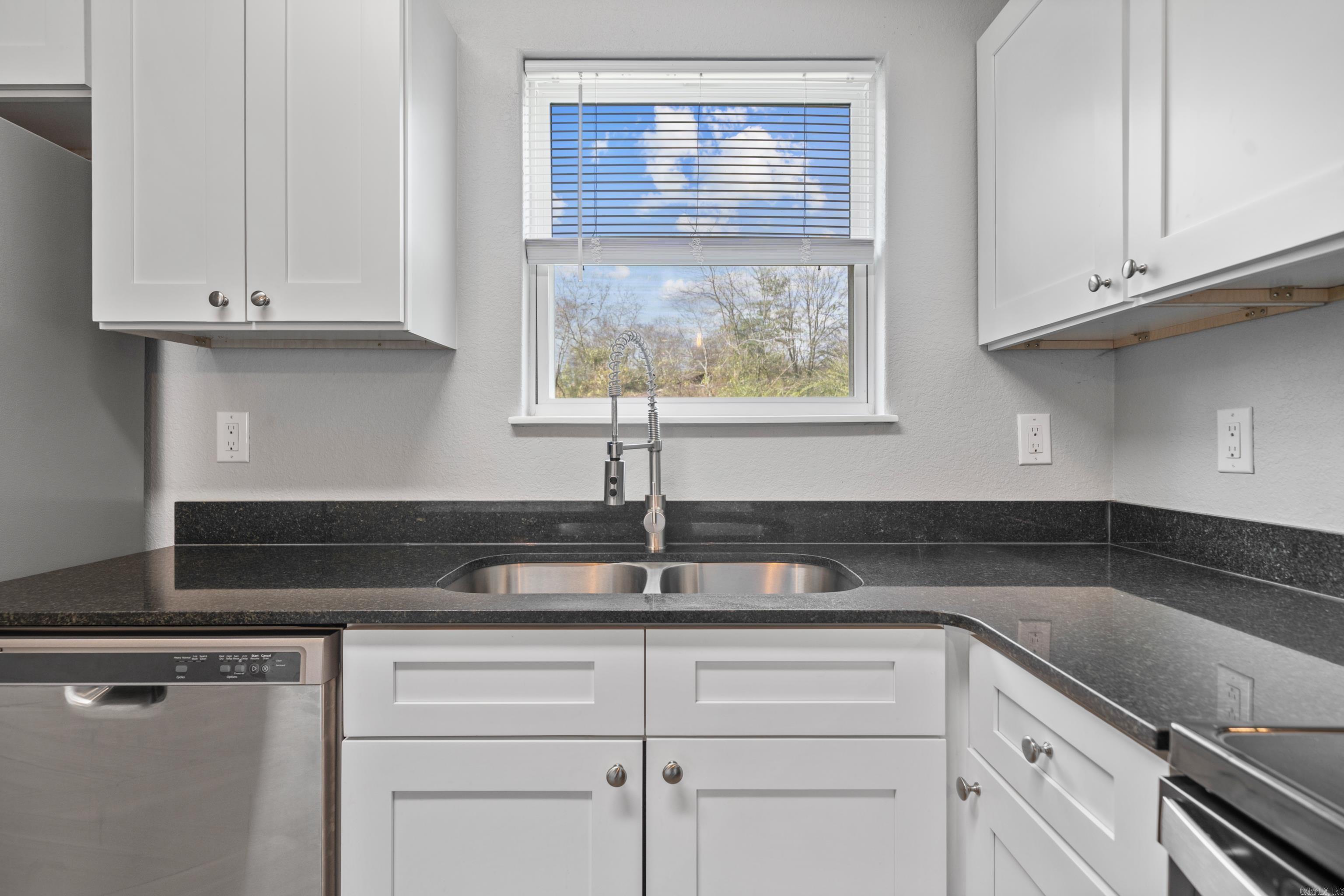 180 Lakeland Drive  Hot Springs, AR