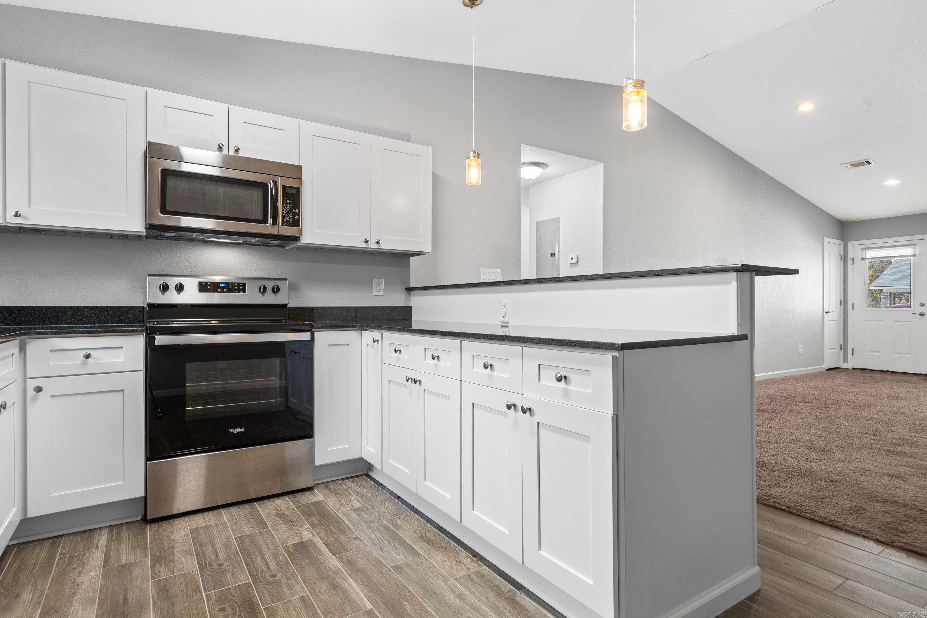 180 Lakeland Drive  Hot Springs, AR