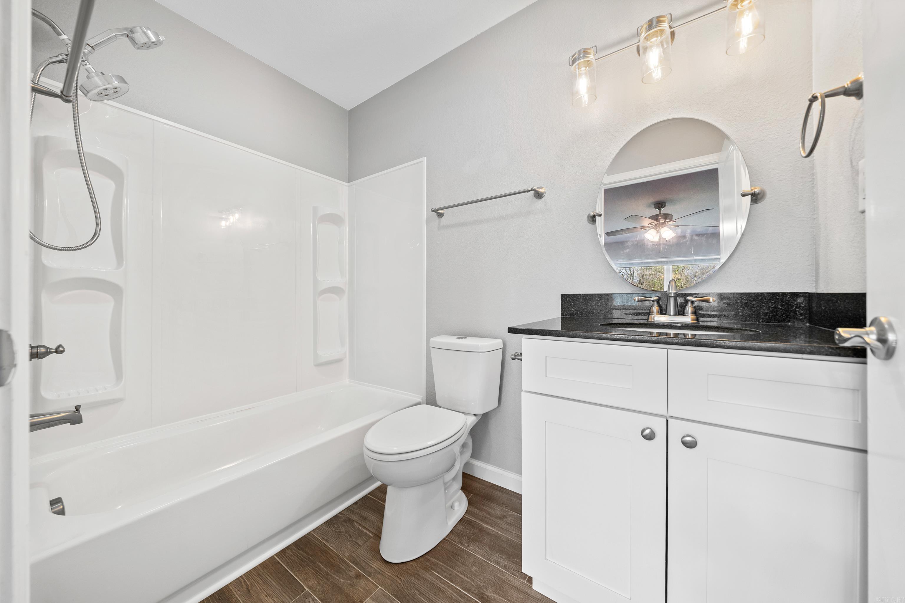 180 Lakeland Drive  Hot Springs, AR