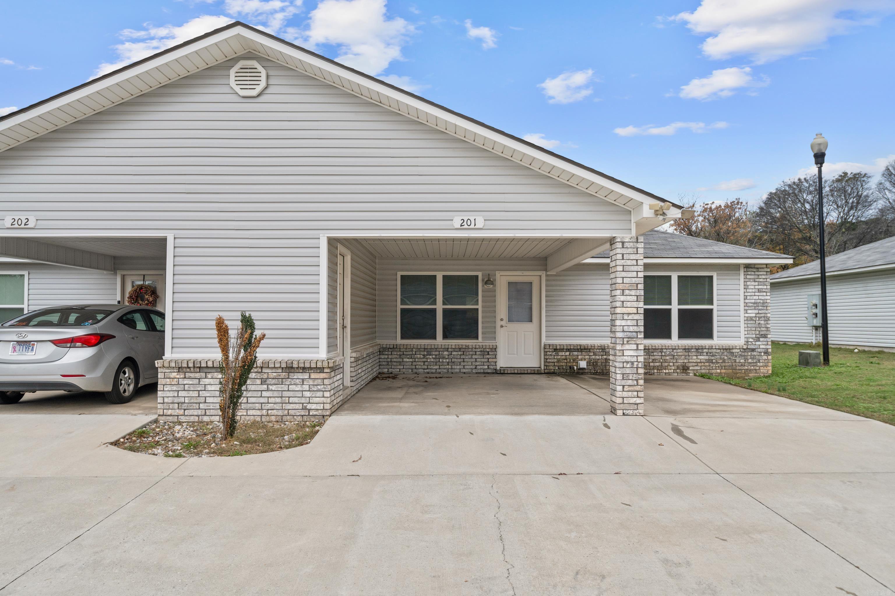 180 Lakeland Drive  Hot Springs, AR