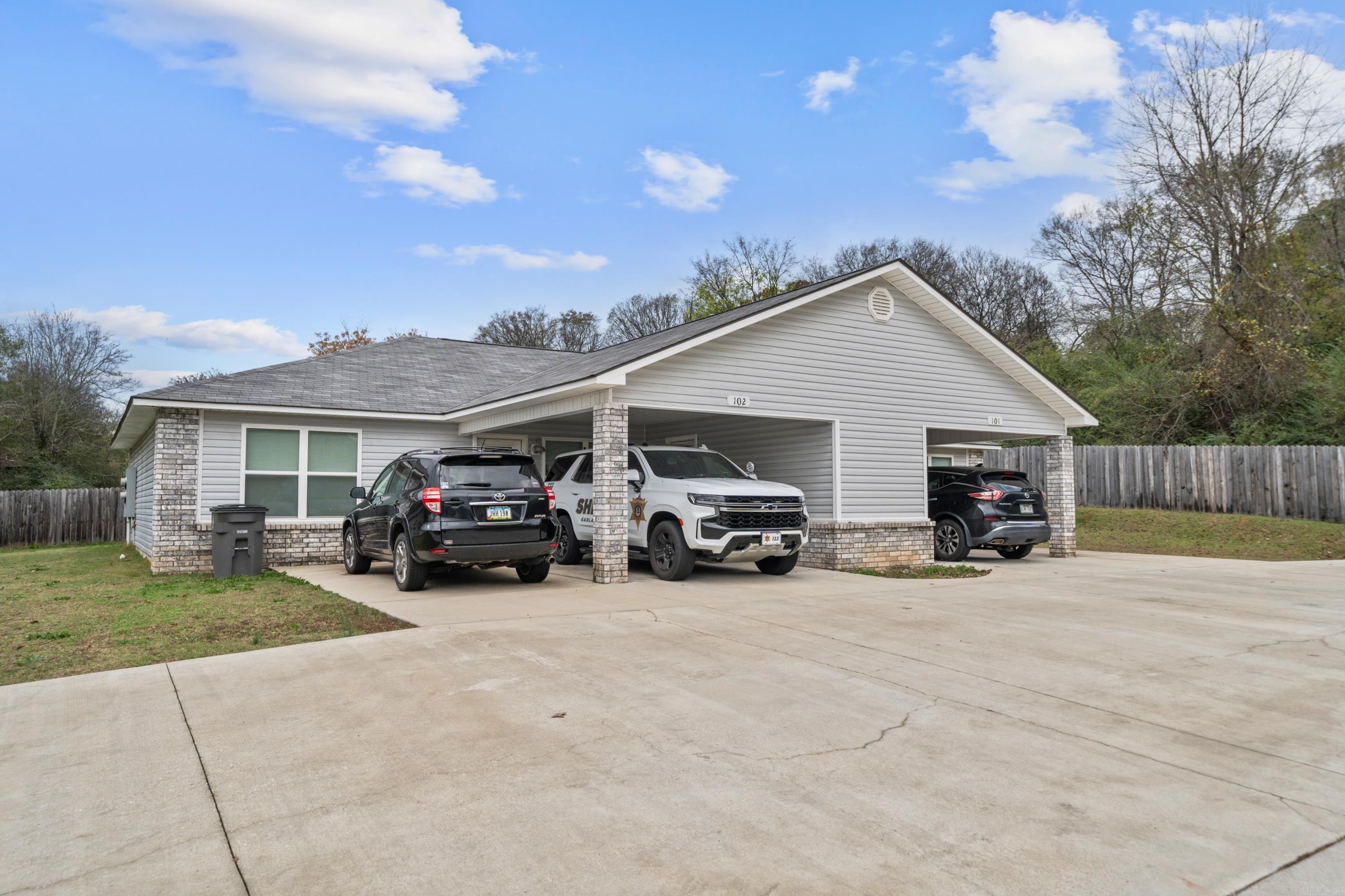 180 Lakeland Drive  Hot Springs, AR