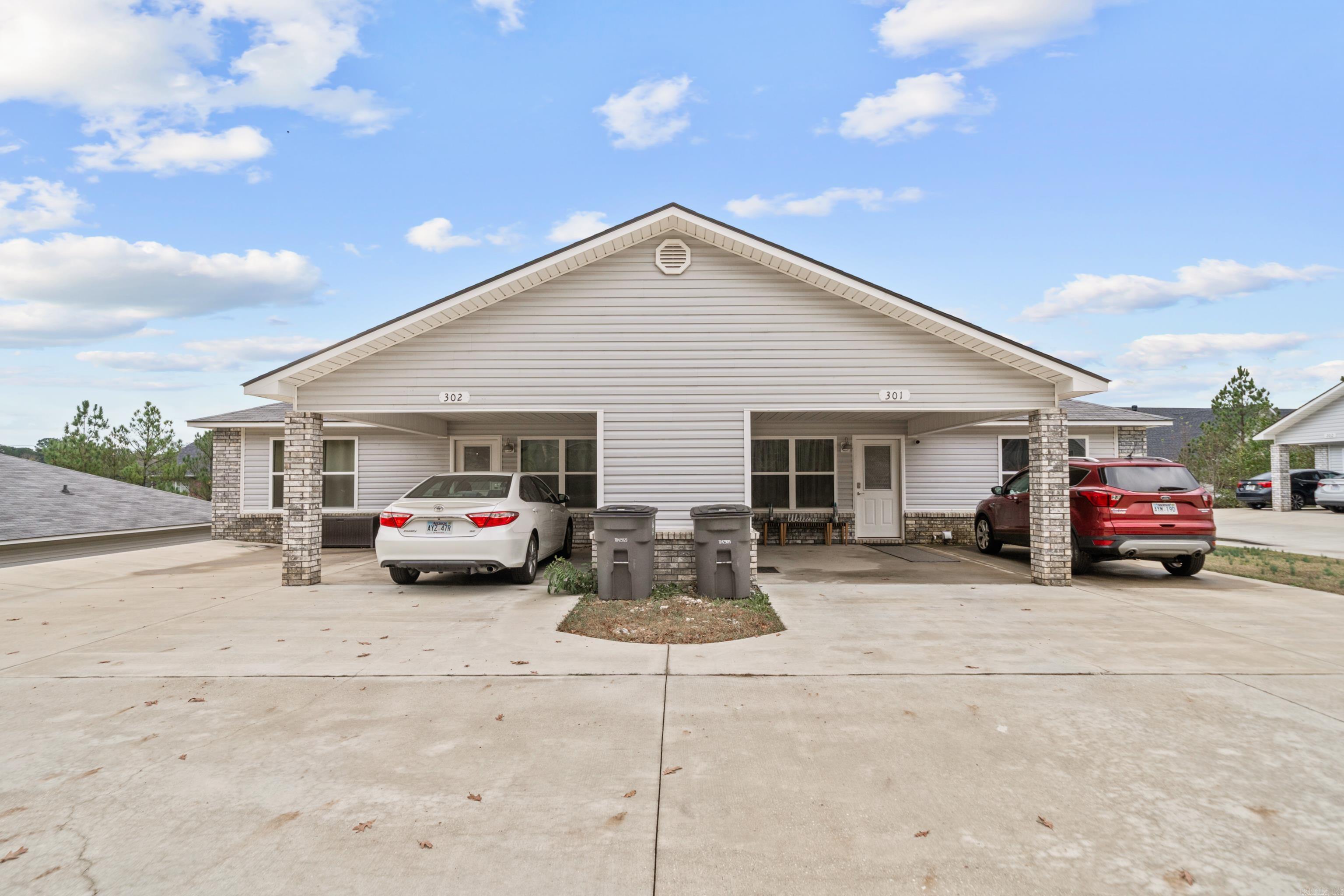 180 Lakeland Drive  Hot Springs, AR