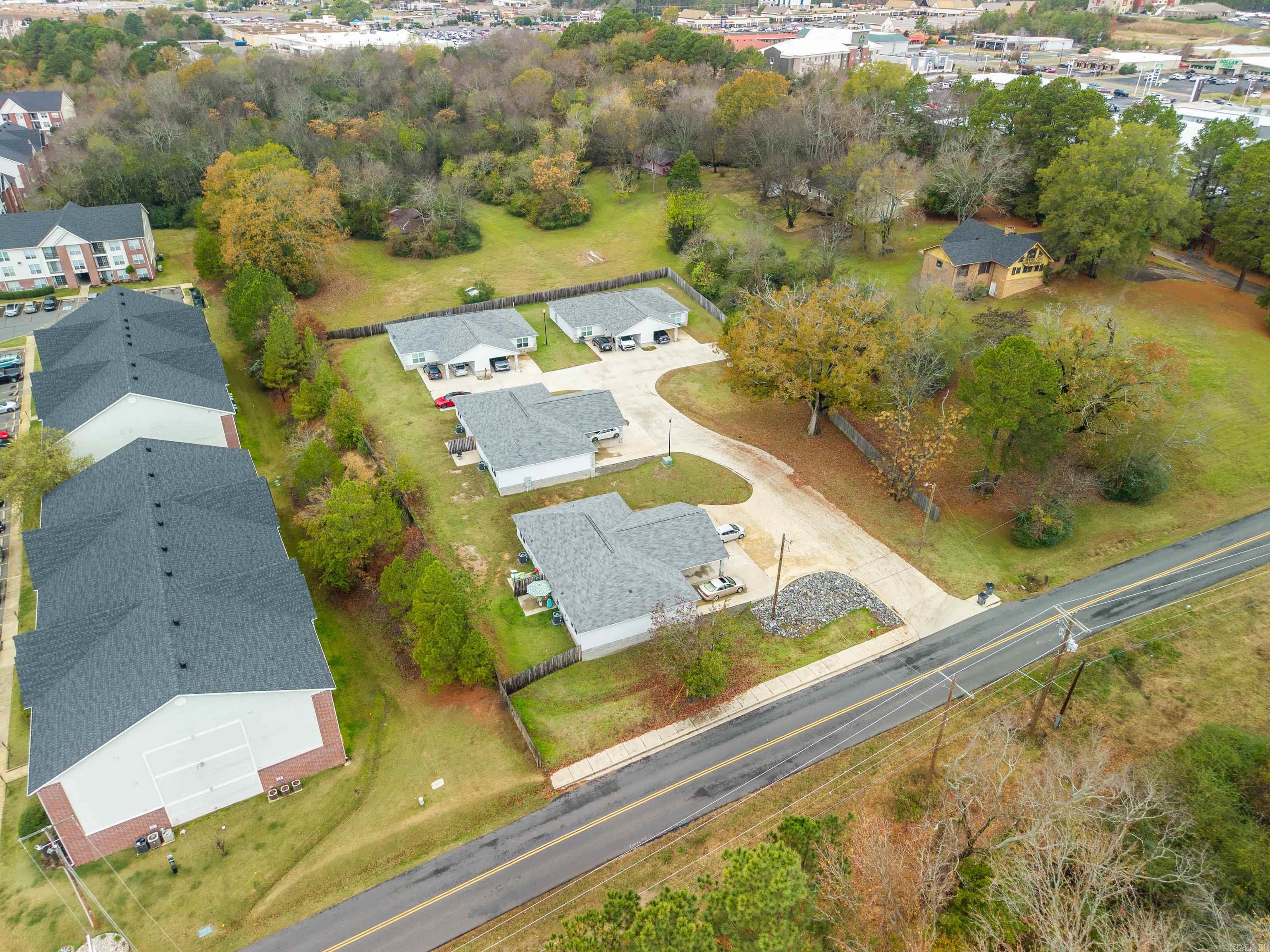 180 Lakeland Drive  Hot Springs, AR