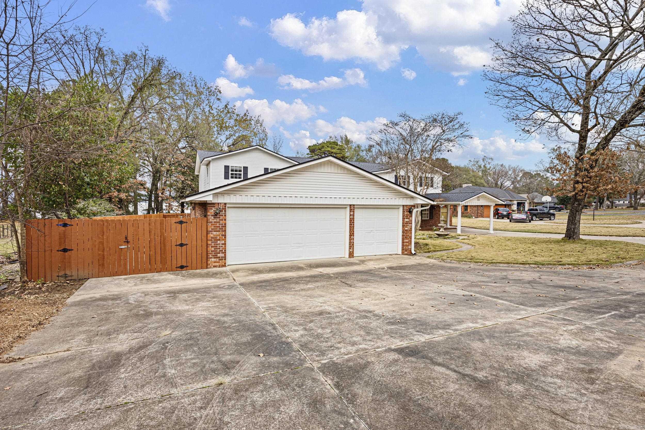 106 Walrock Shores  Russellville, AR
