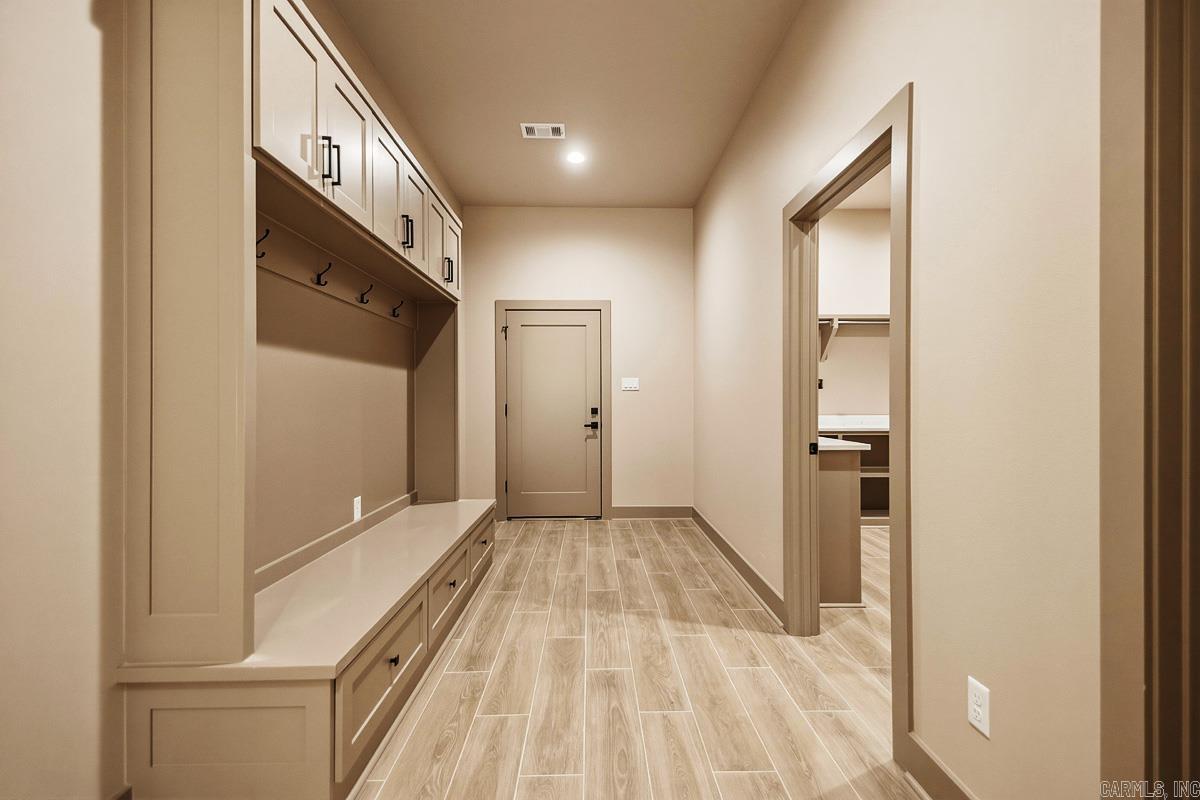 335 Arlington Park Dr  Hot Springs, AR