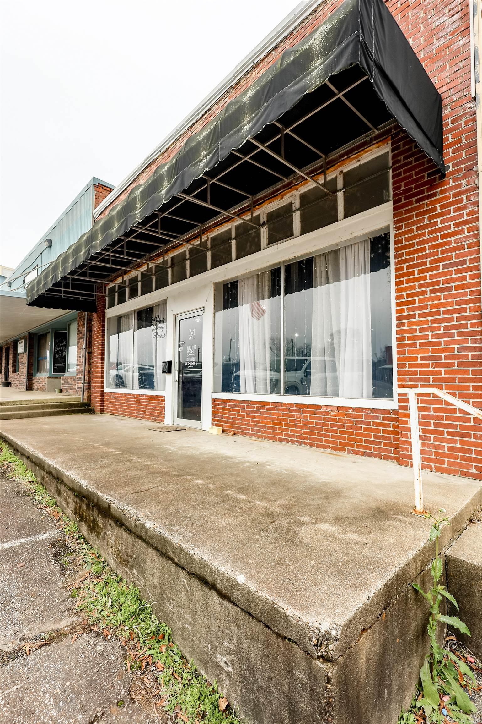 109 W Thompson  Amity, AR