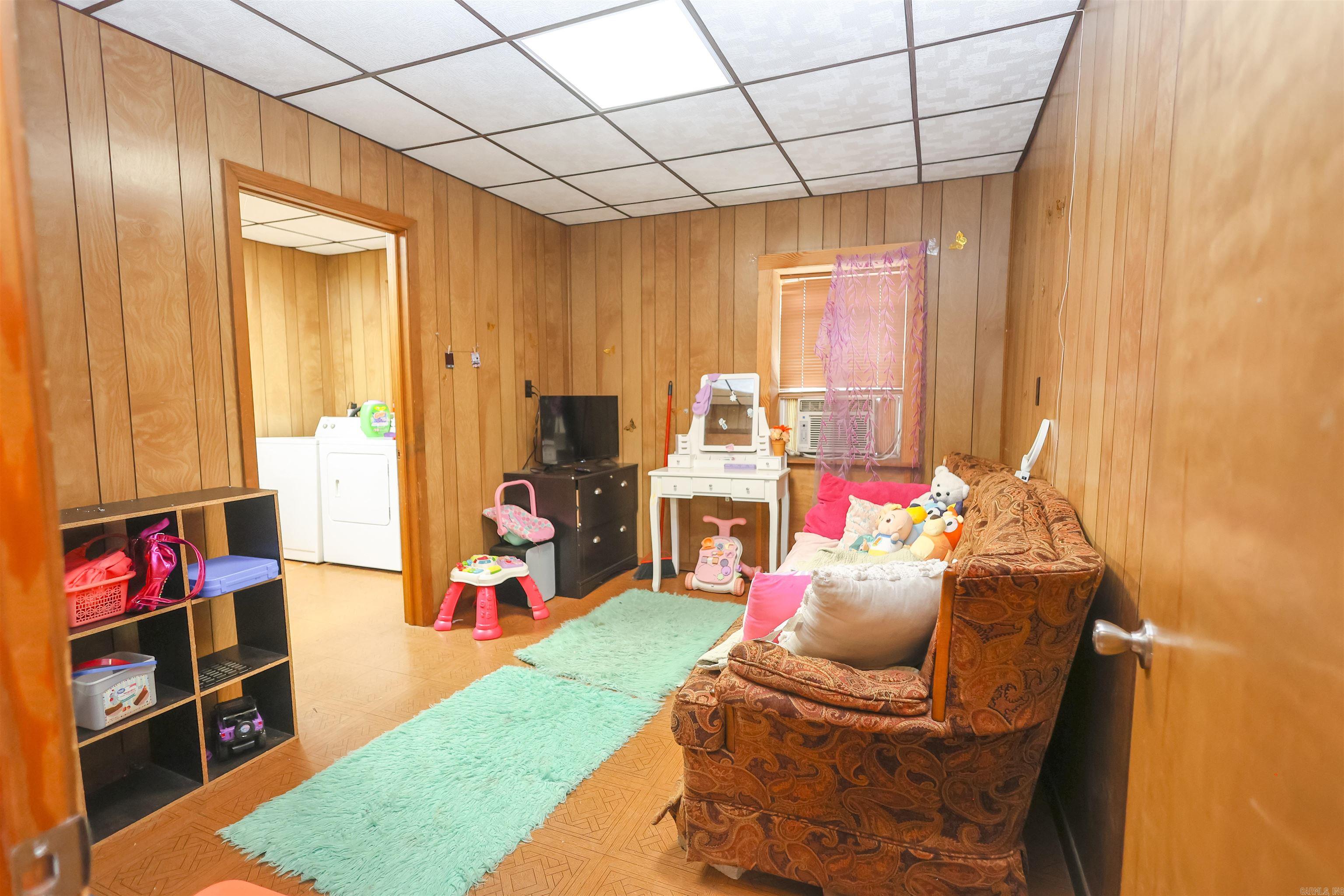 109 W Thompson  Amity, AR