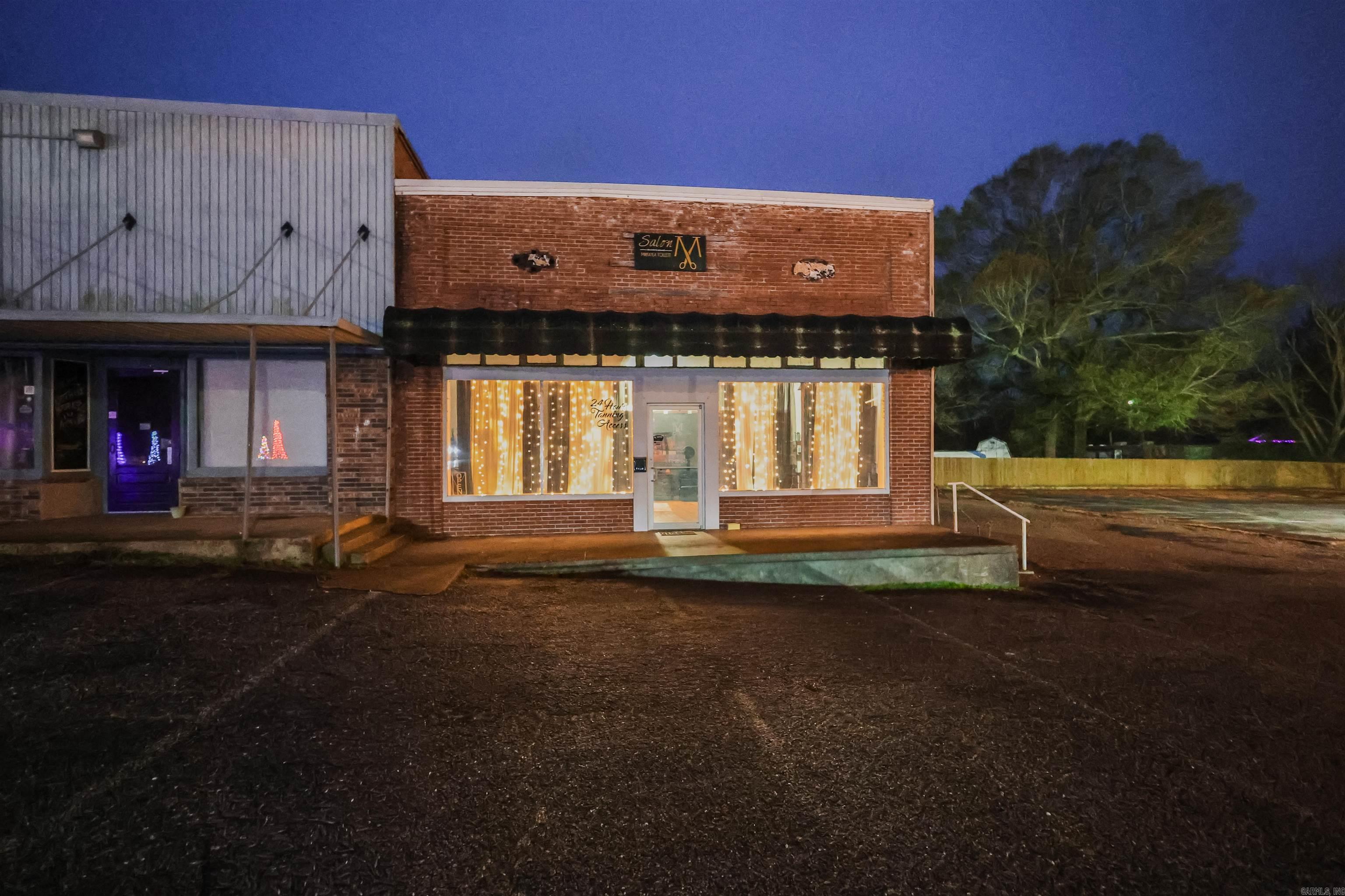 109 W Thompson  Amity, AR