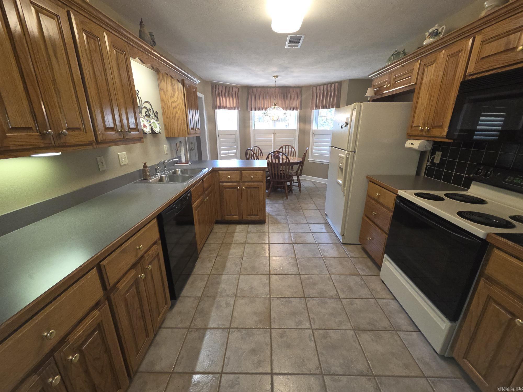 2417 Cattail  Searcy, AR