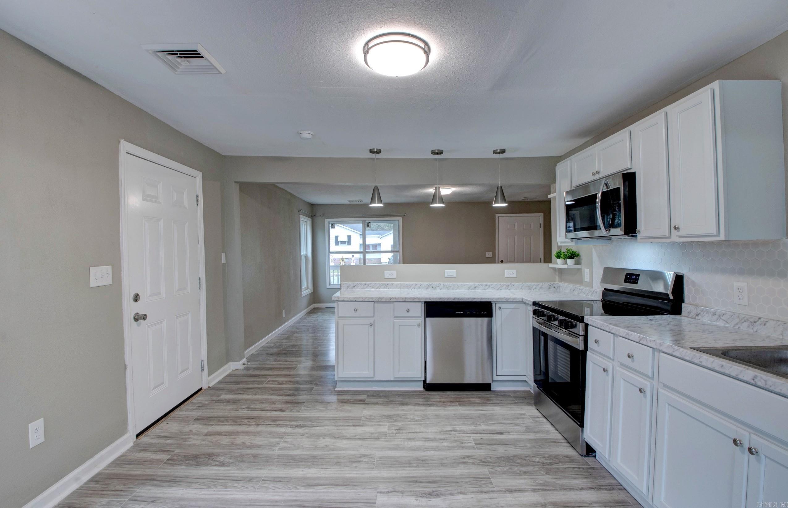 4920 E Willow  North Little Rock, AR