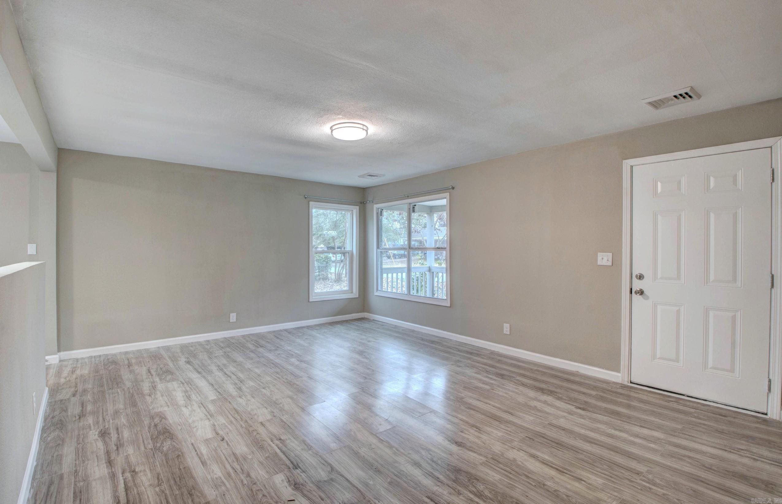 4920 E Willow  North Little Rock, AR