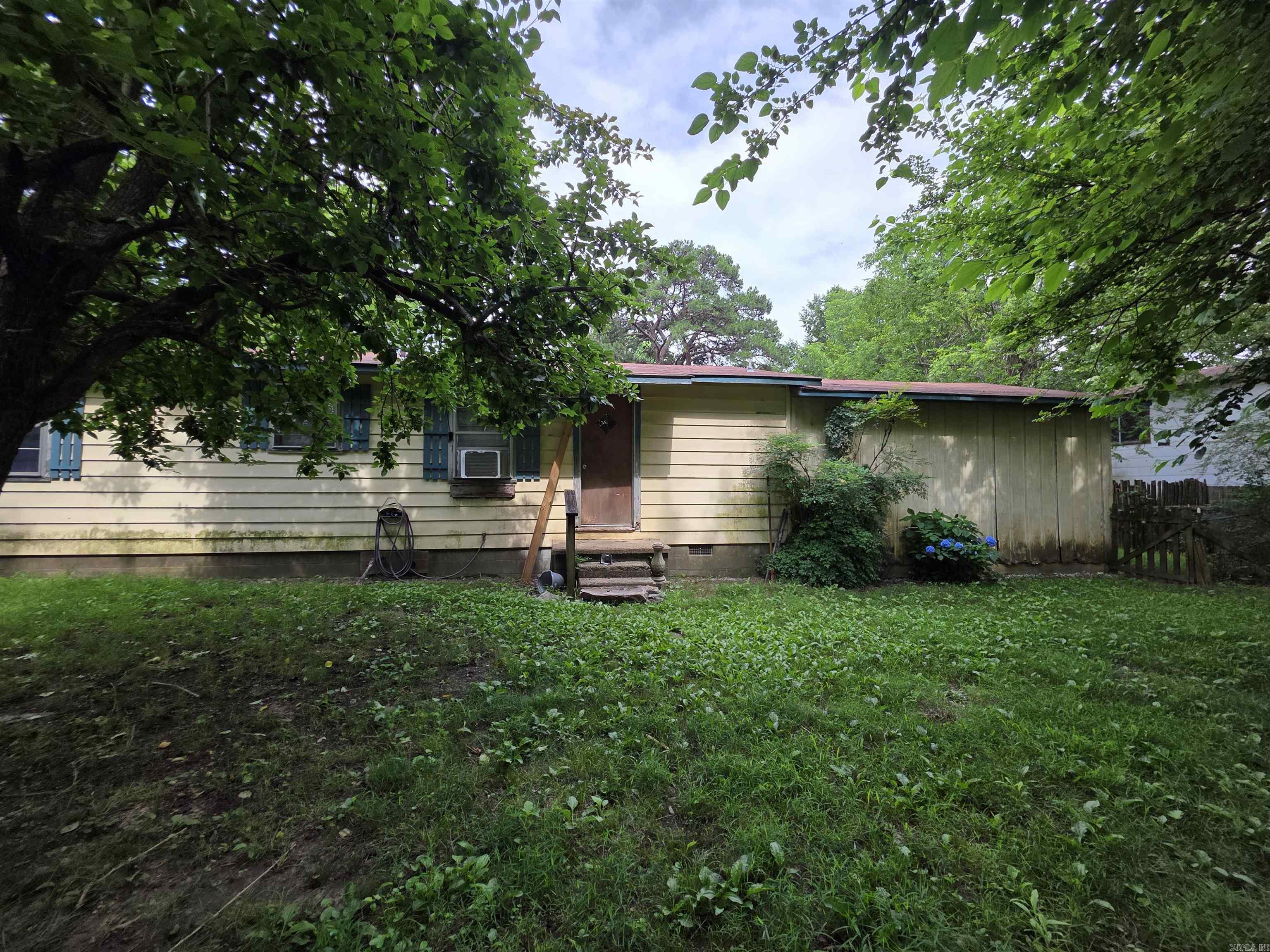 109 S Adams  Mena, AR