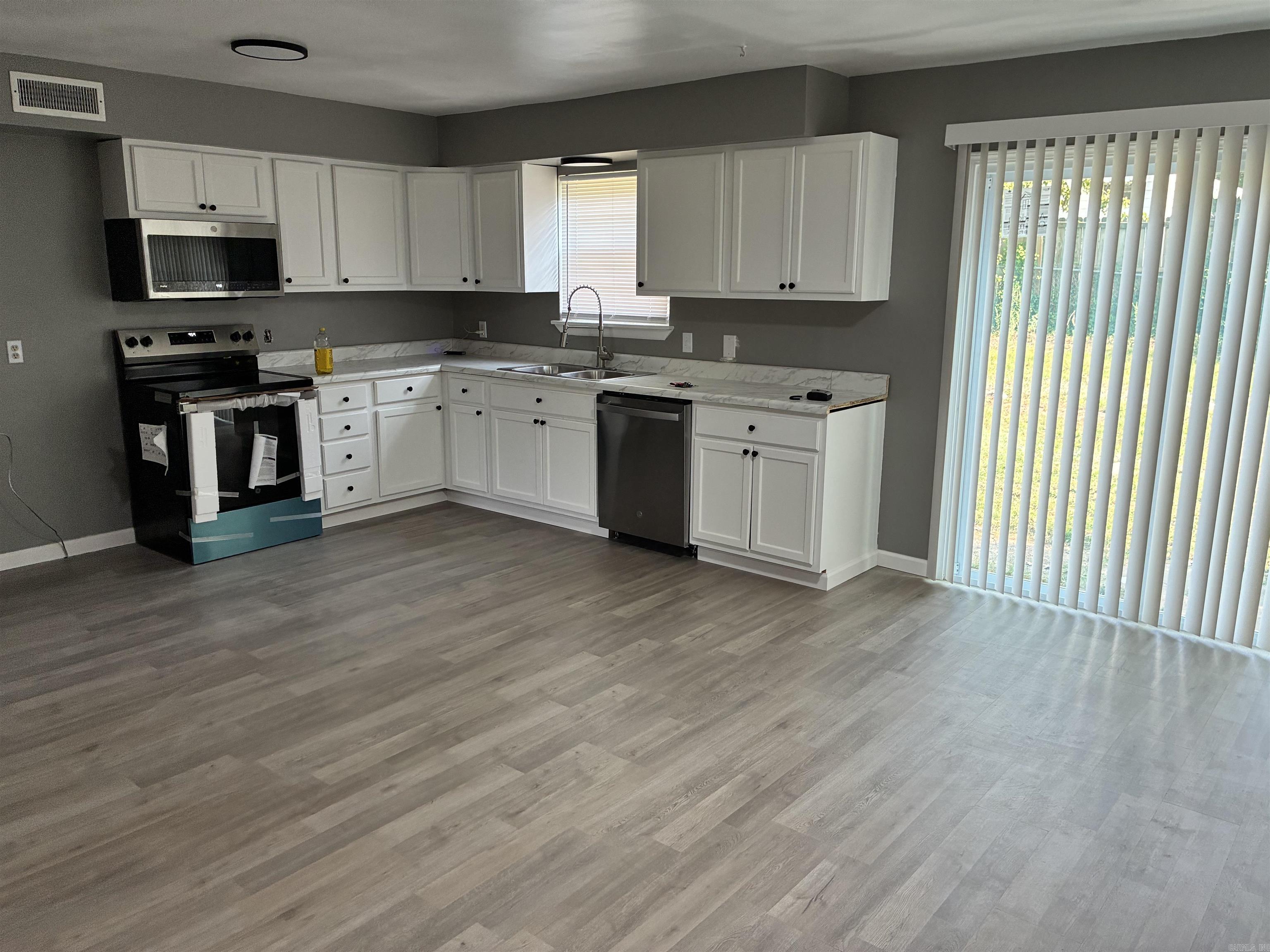 1407 E 38th  Little Rock, AR