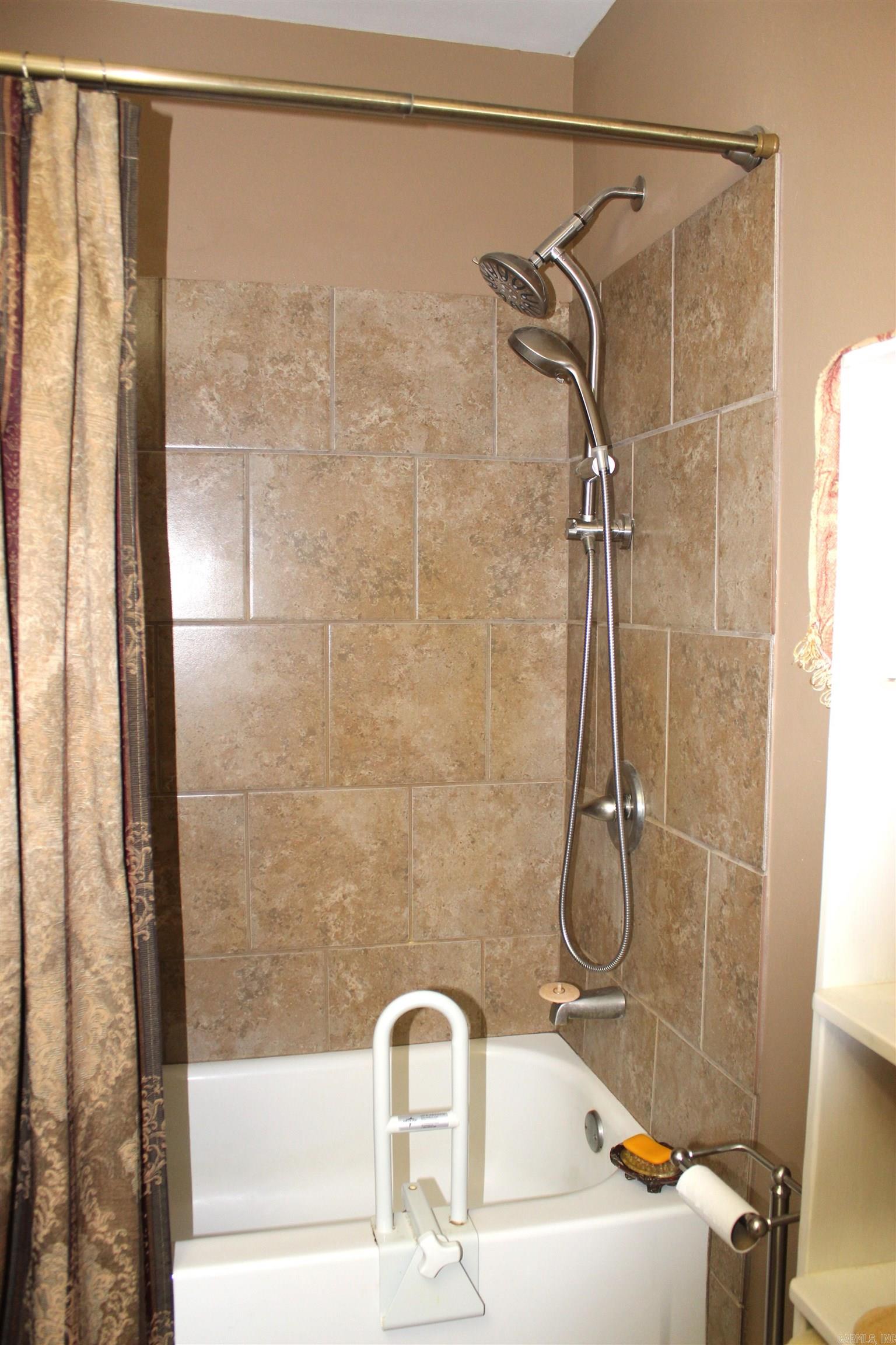 818 E Hwy 225  Greenbrier, AR