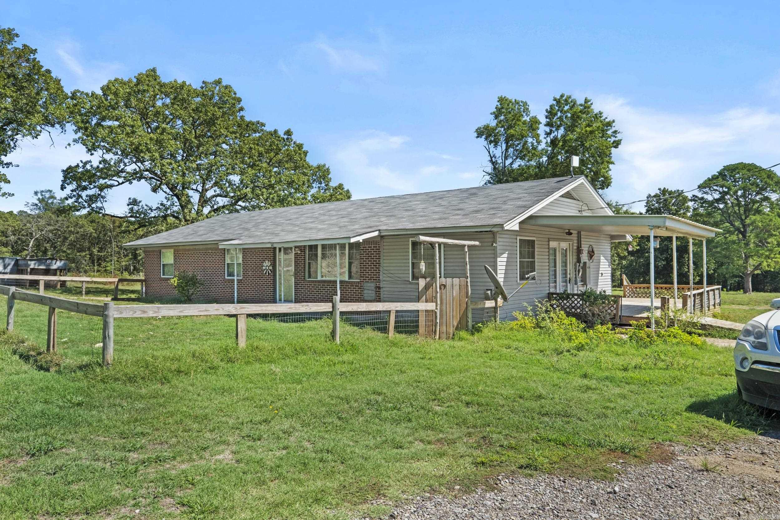 141 Hall Branch Road  Solgohachia, AR
