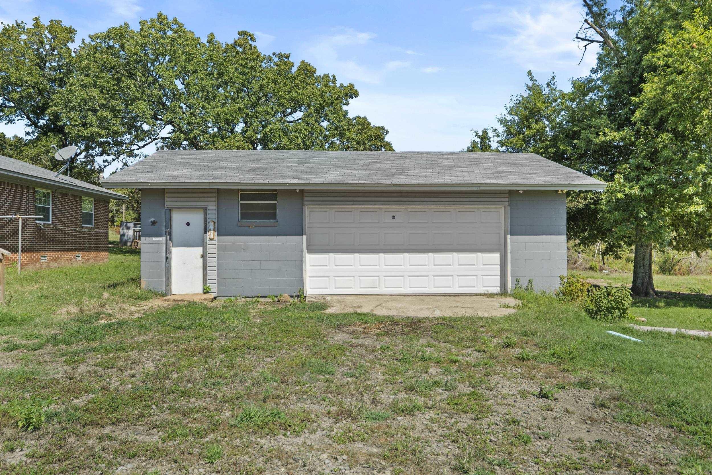 141 Hall Branch Road  Solgohachia, AR