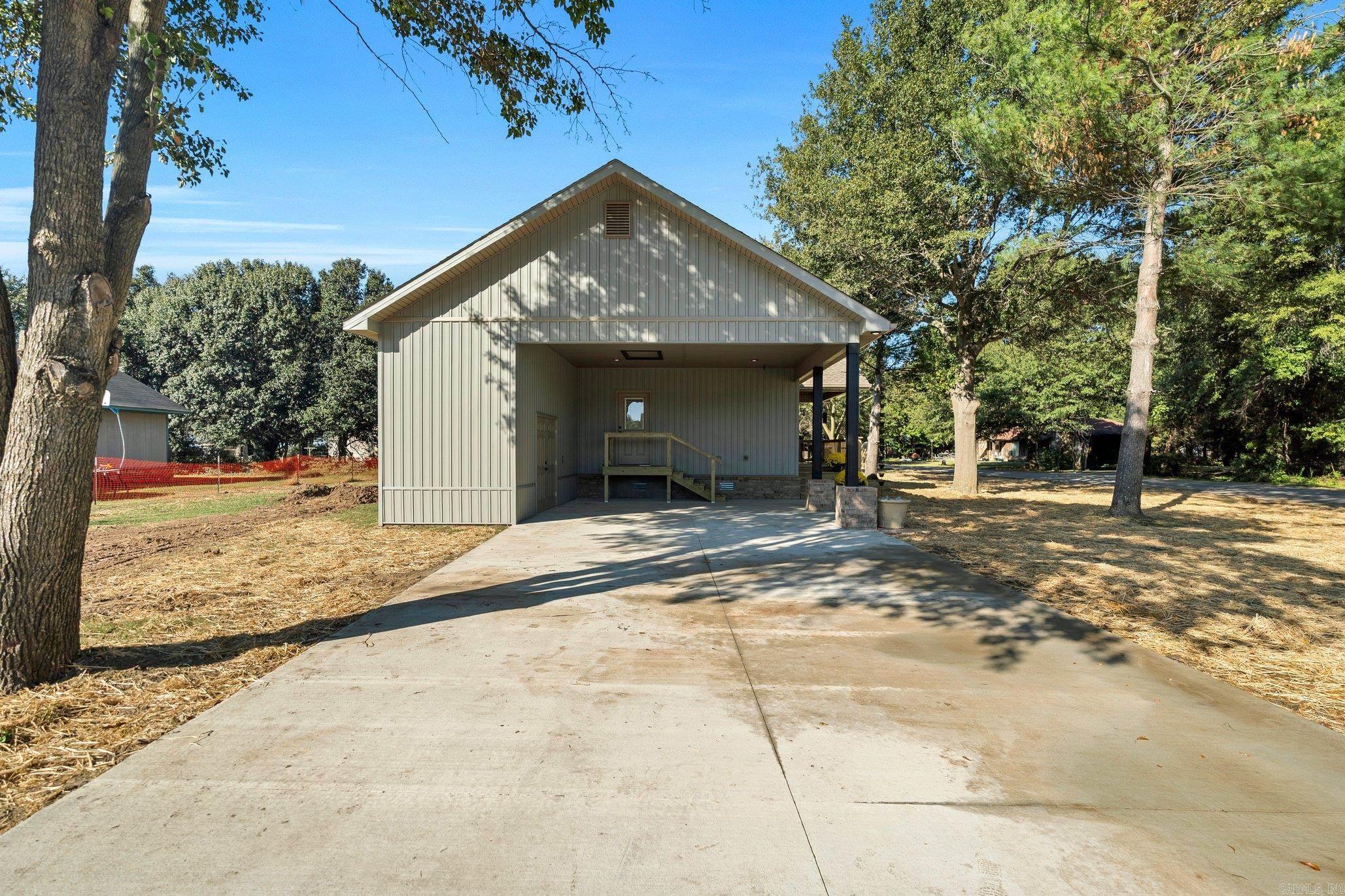 301 Dogwood  Caraway, AR