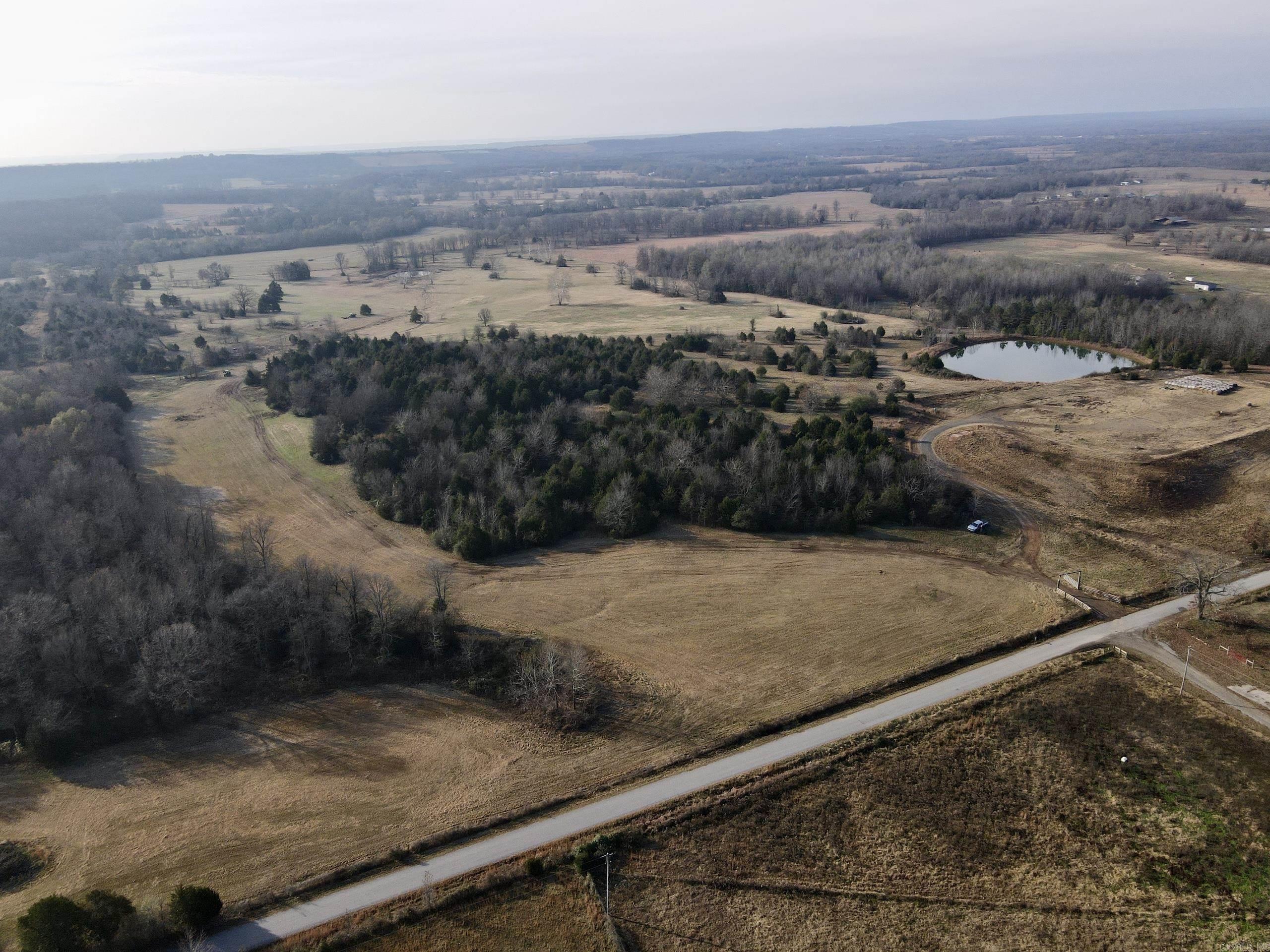 000 Red Hill  Mount Vernon, AR