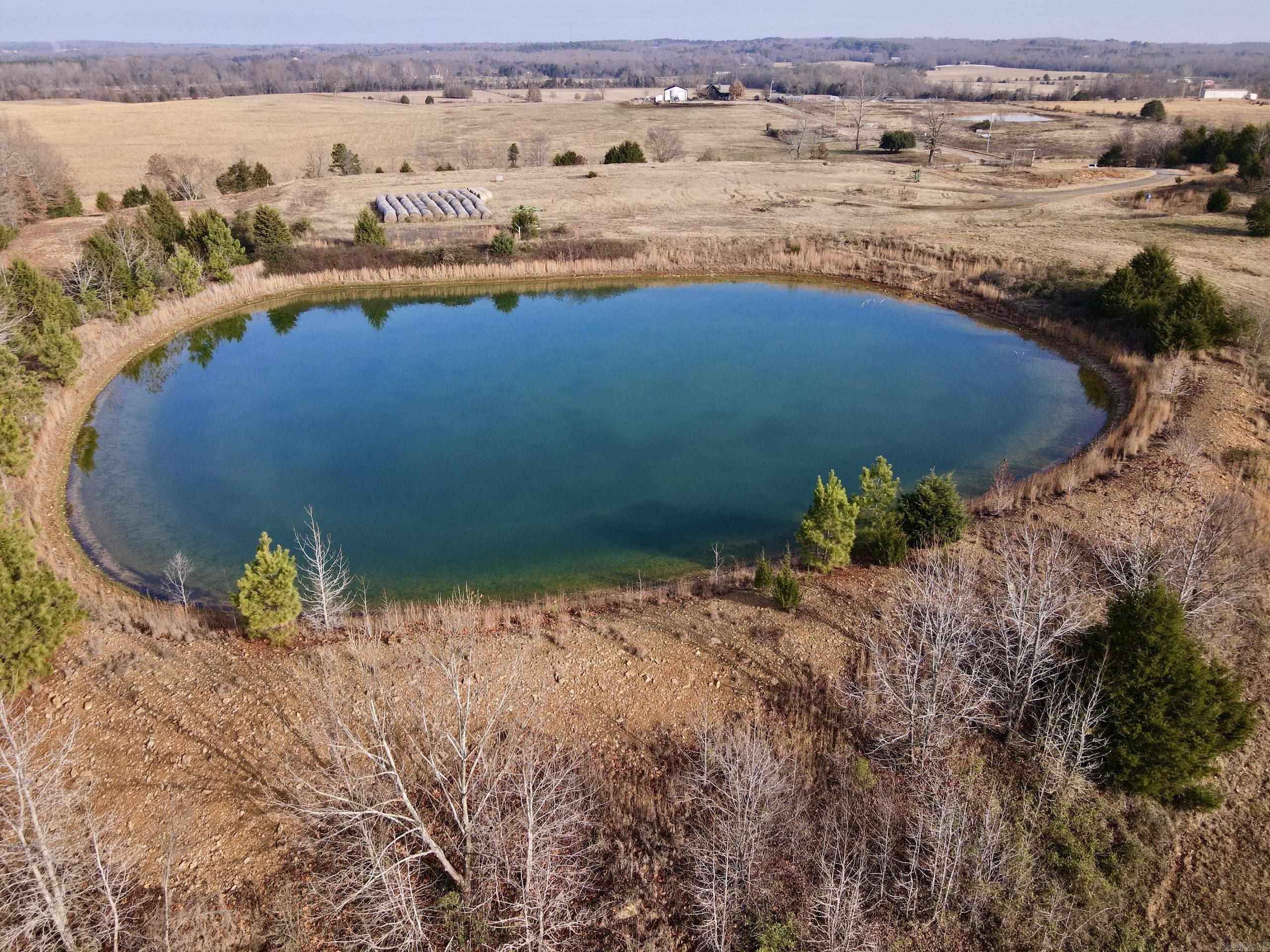 000 Red Hill  Mount Vernon, AR