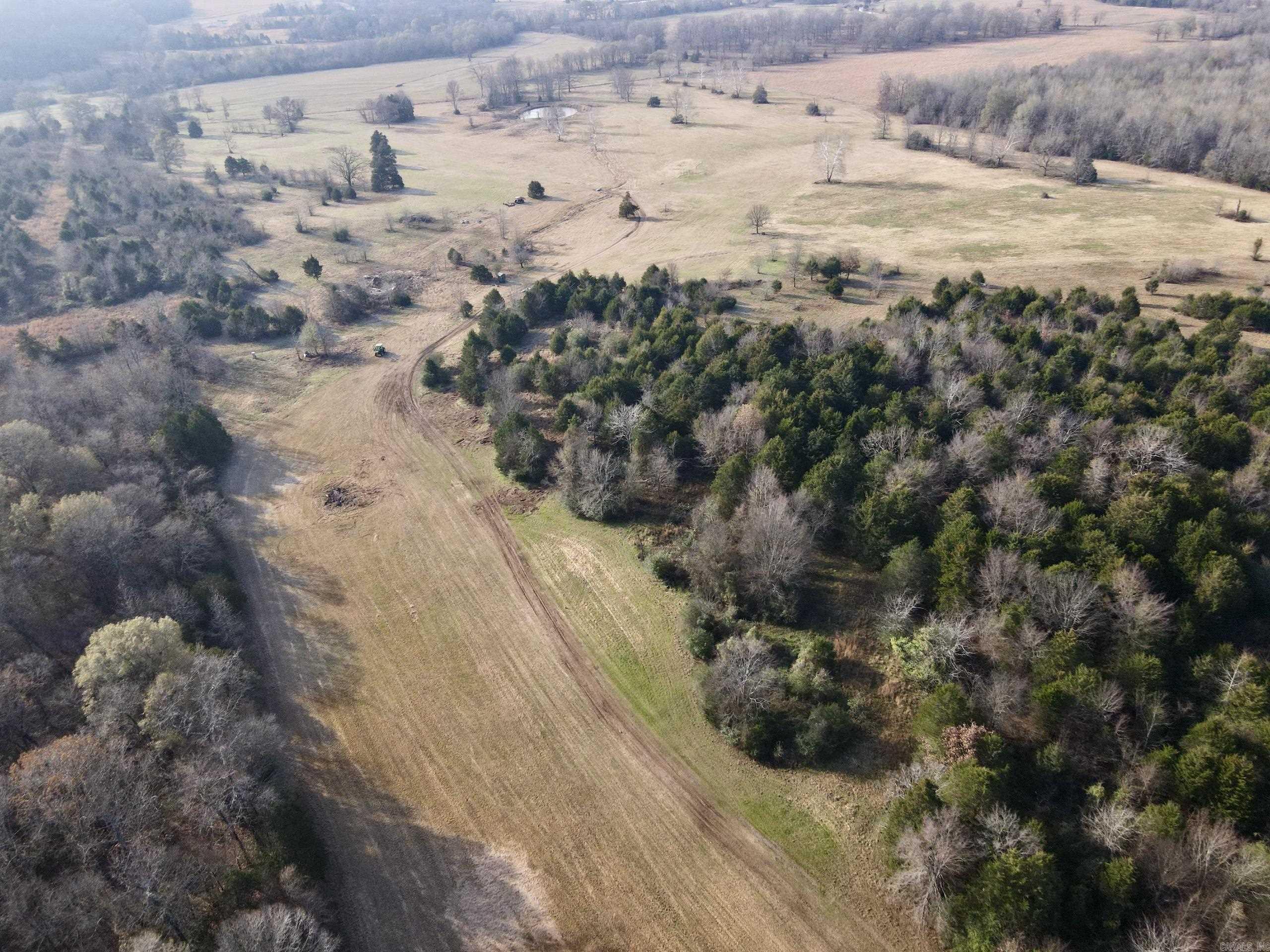 000 Red Hill  Mount Vernon, AR