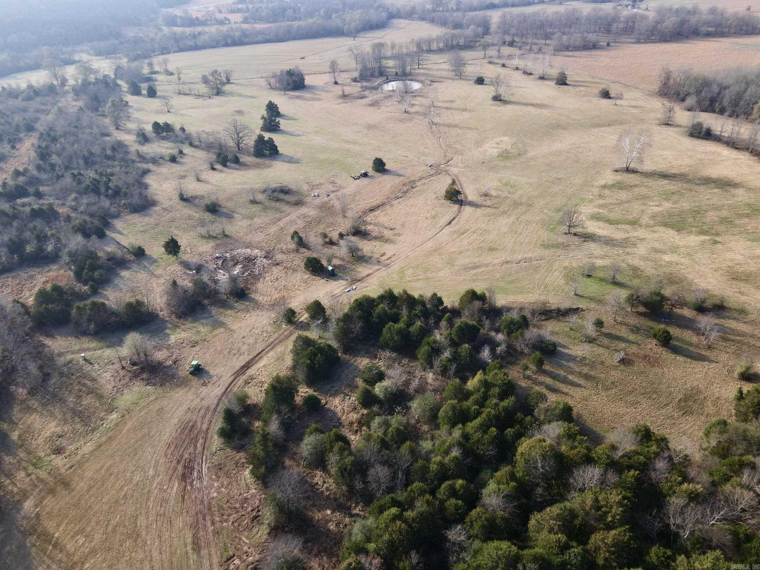 000 Red Hill  Mount Vernon, AR