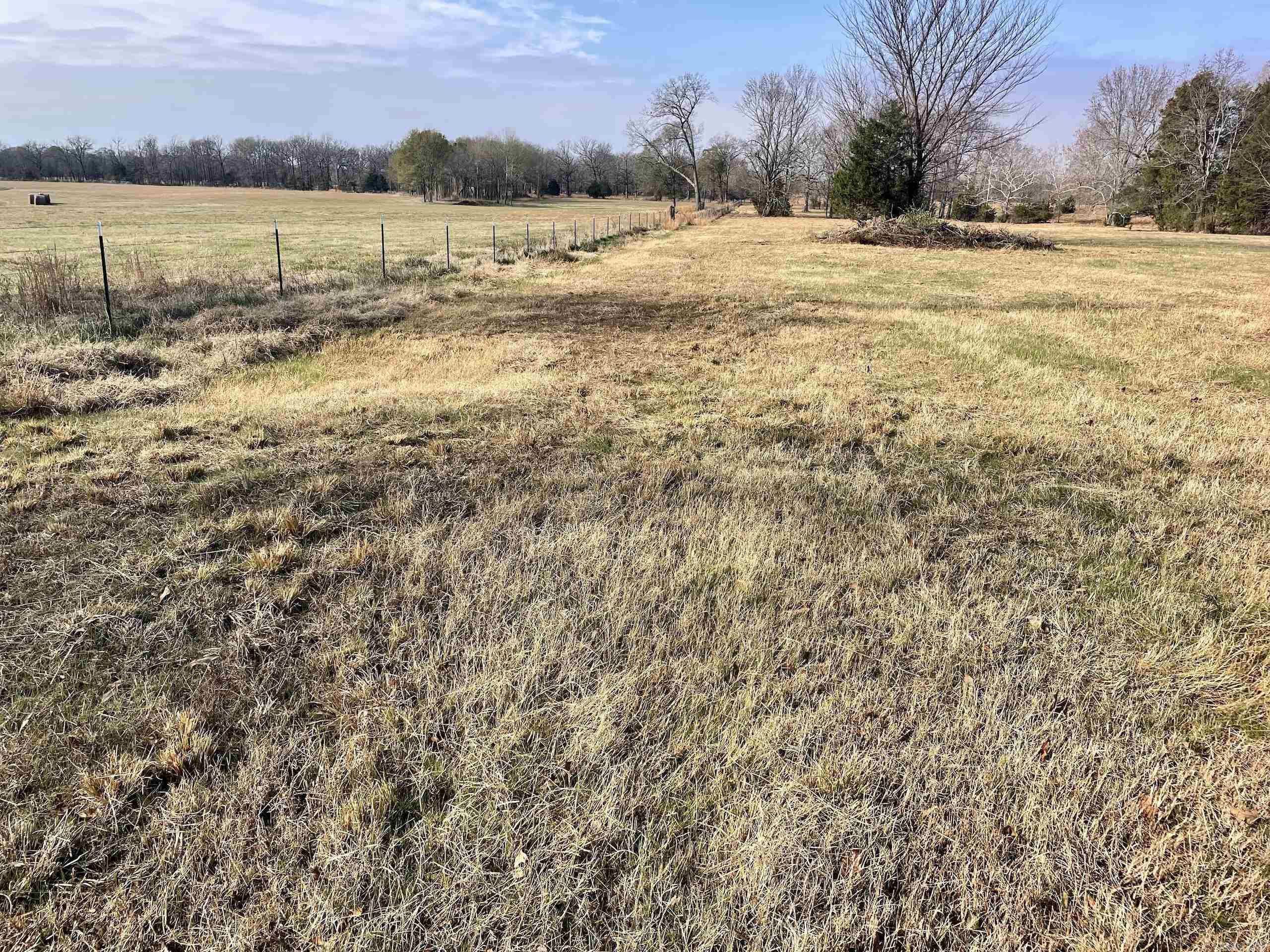 000 Red Hill  Mount Vernon, AR