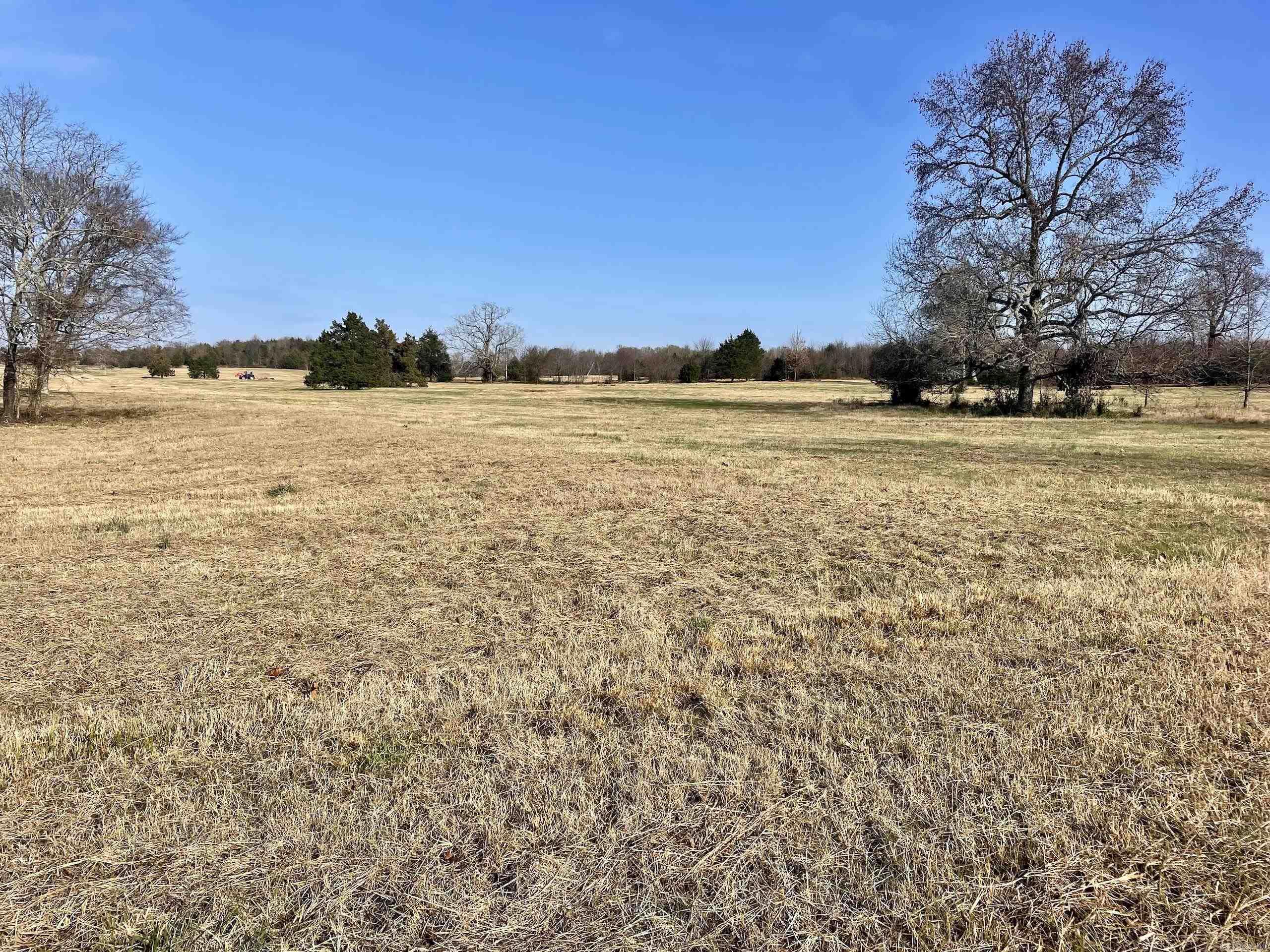 000 Red Hill  Mount Vernon, AR