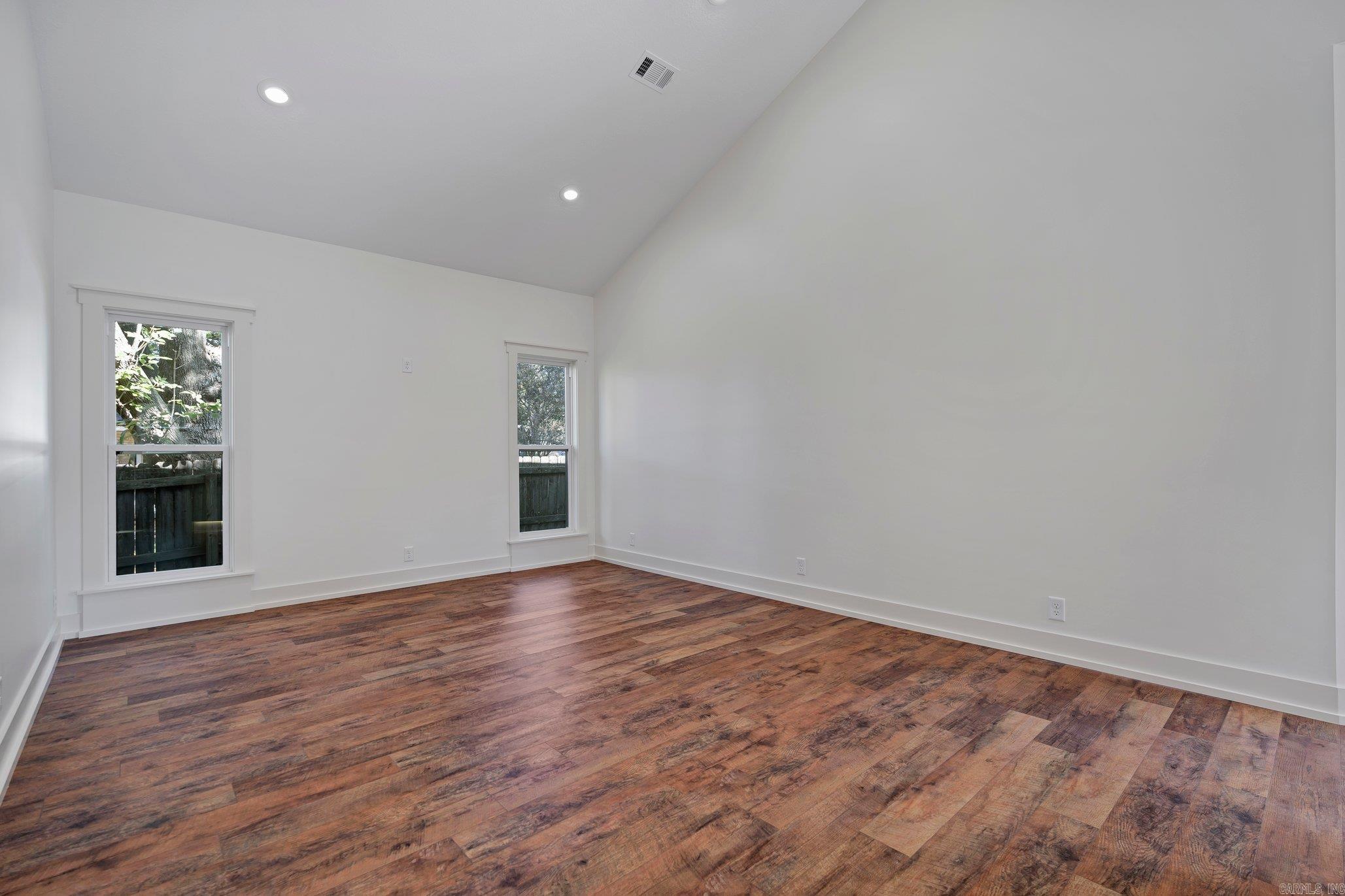 402 N San Francisco  Caraway, AR