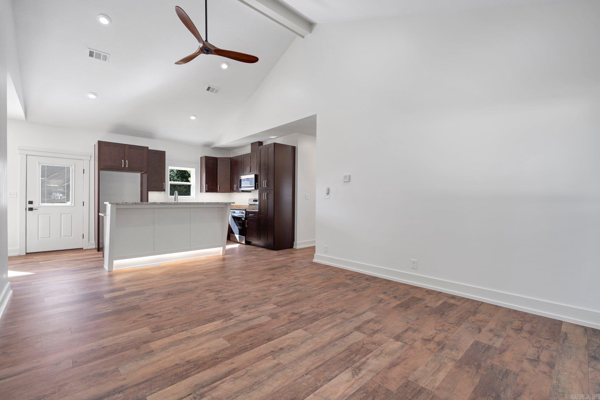 402 N San Francisco  Caraway, AR