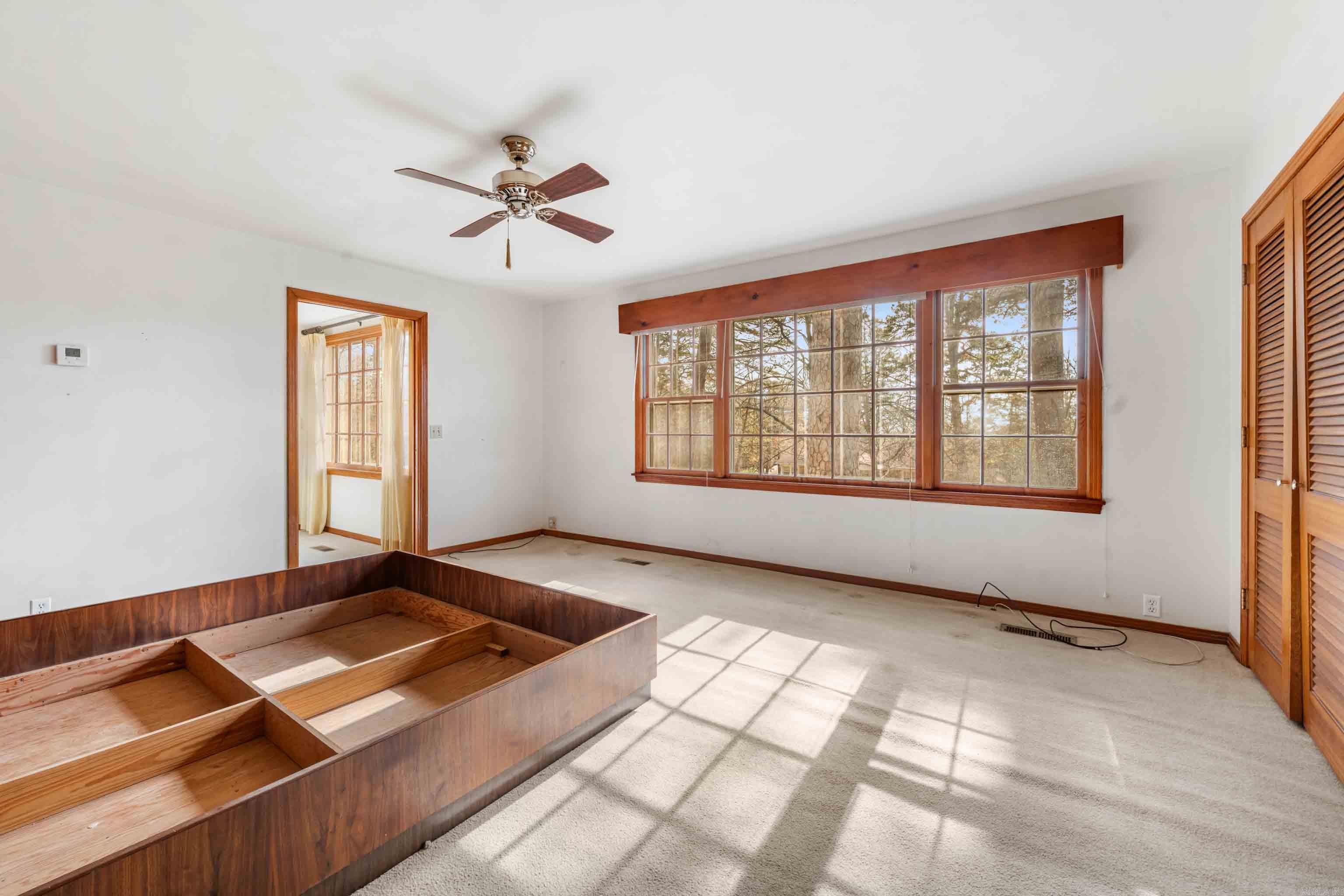 700 W Sugarloaf  Heber Springs, AR