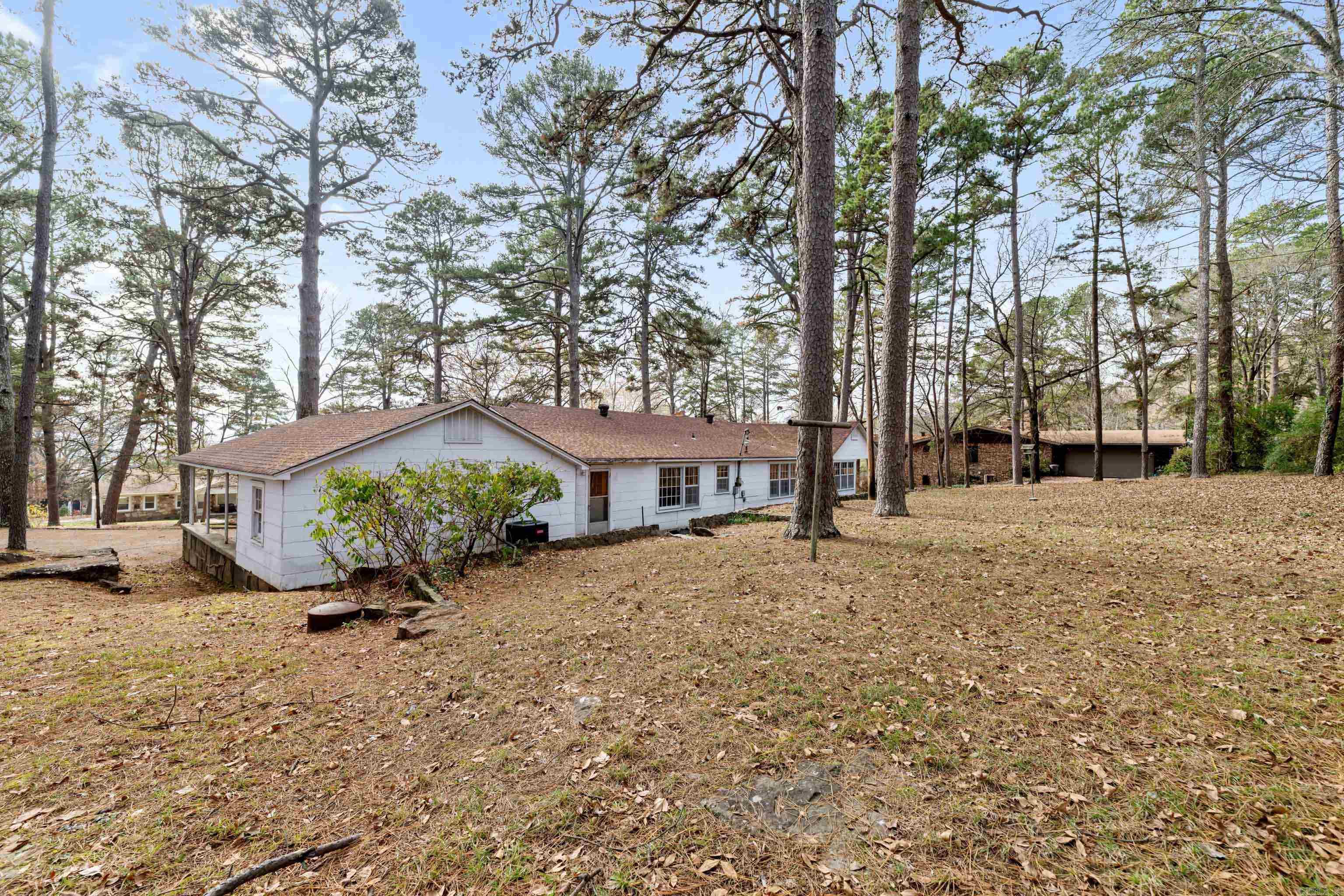 700 W Sugarloaf  Heber Springs, AR