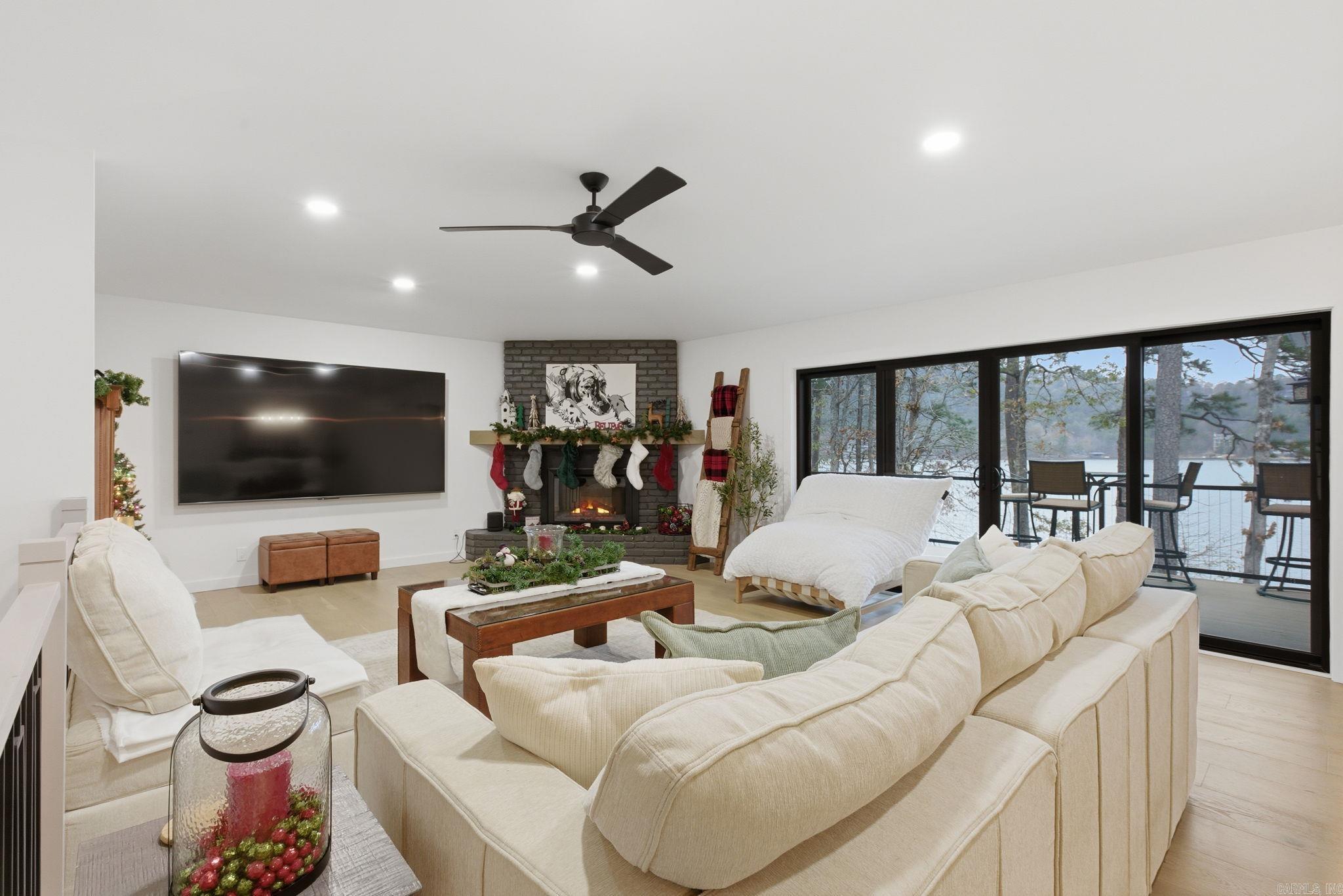 3 Albala  Hot Springs Village, AR