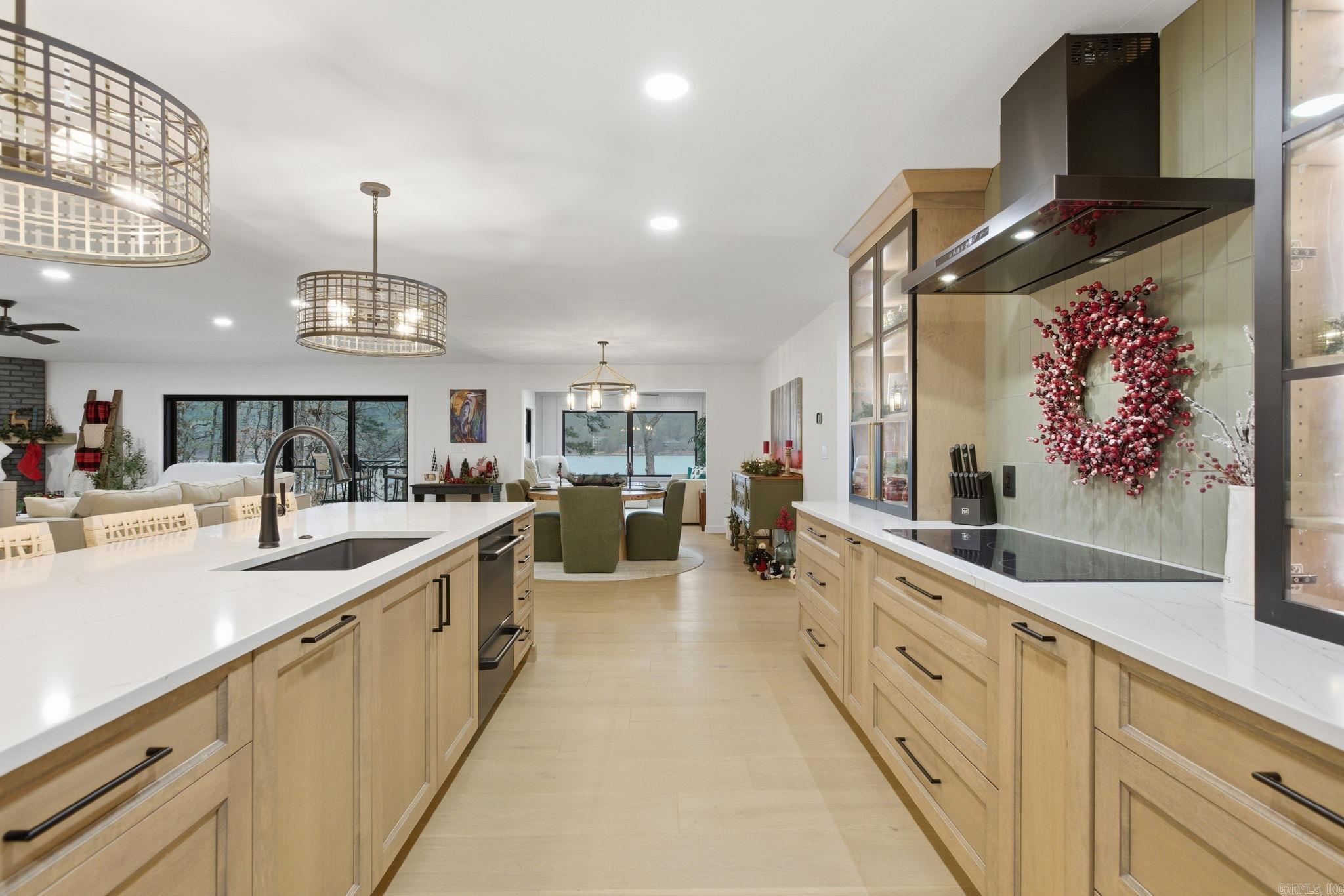 3 Albala  Hot Springs Village, AR