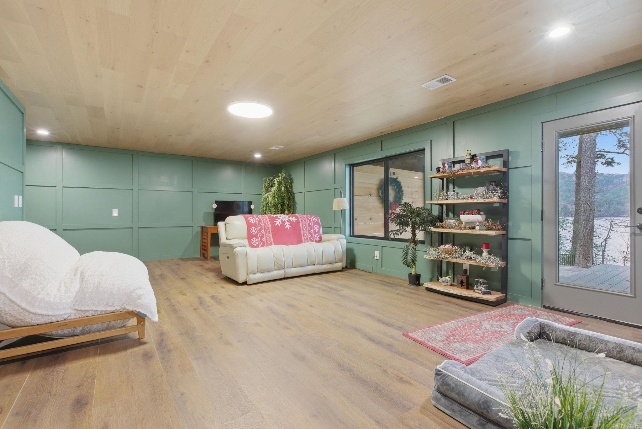 3 Albala  Hot Springs Village, AR