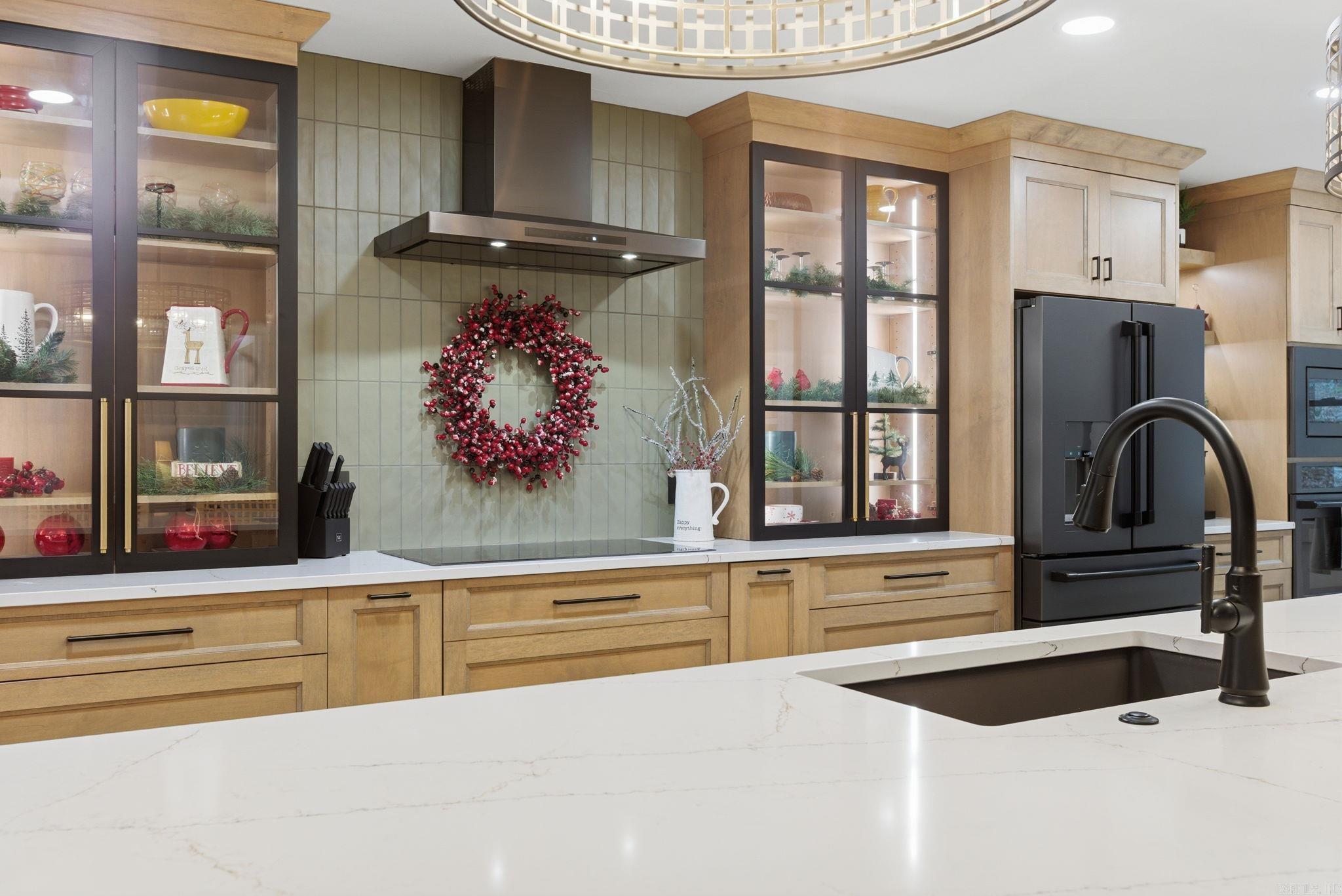 3 Albala  Hot Springs Village, AR