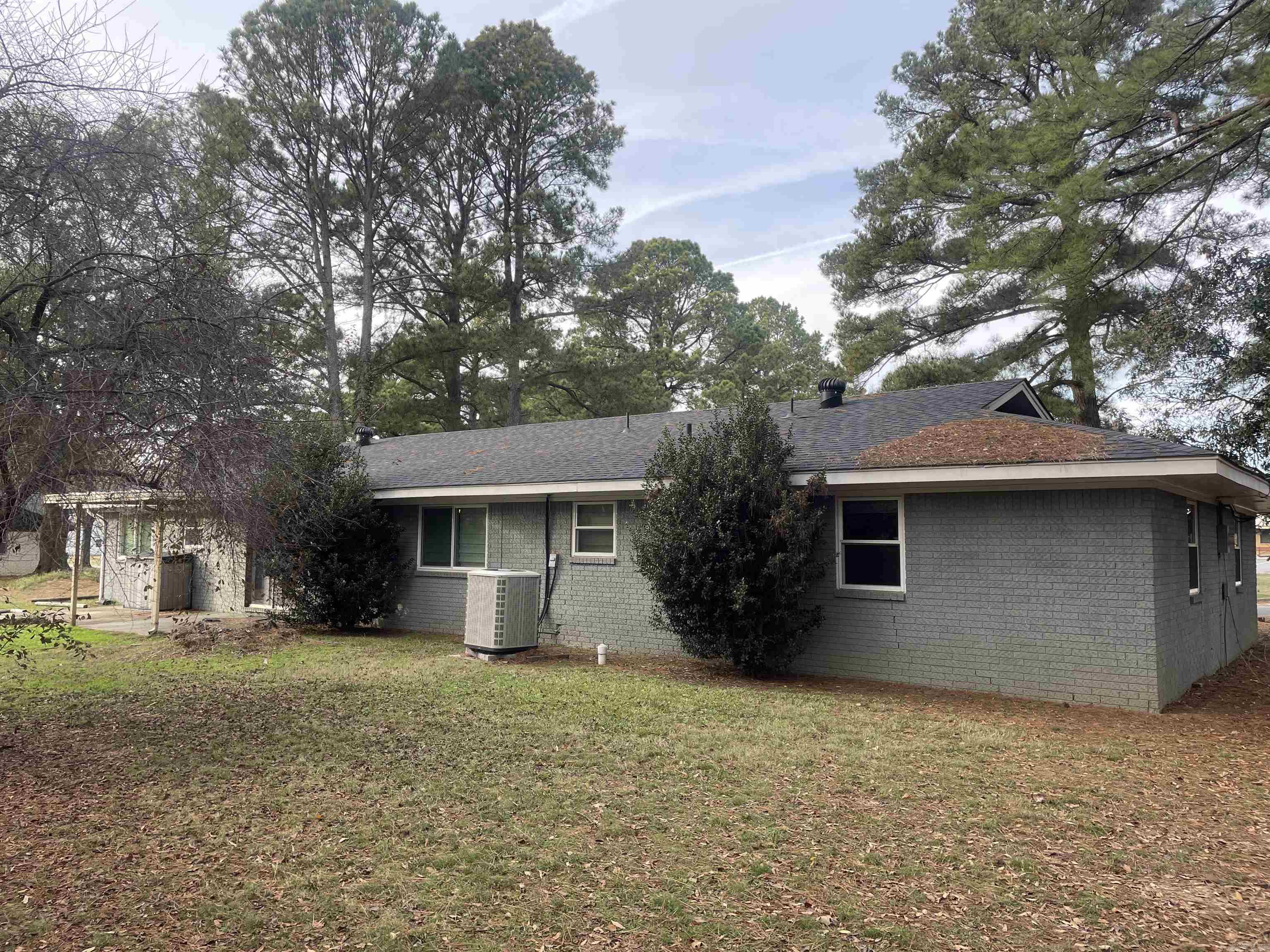 7 Riviera  Conway, AR