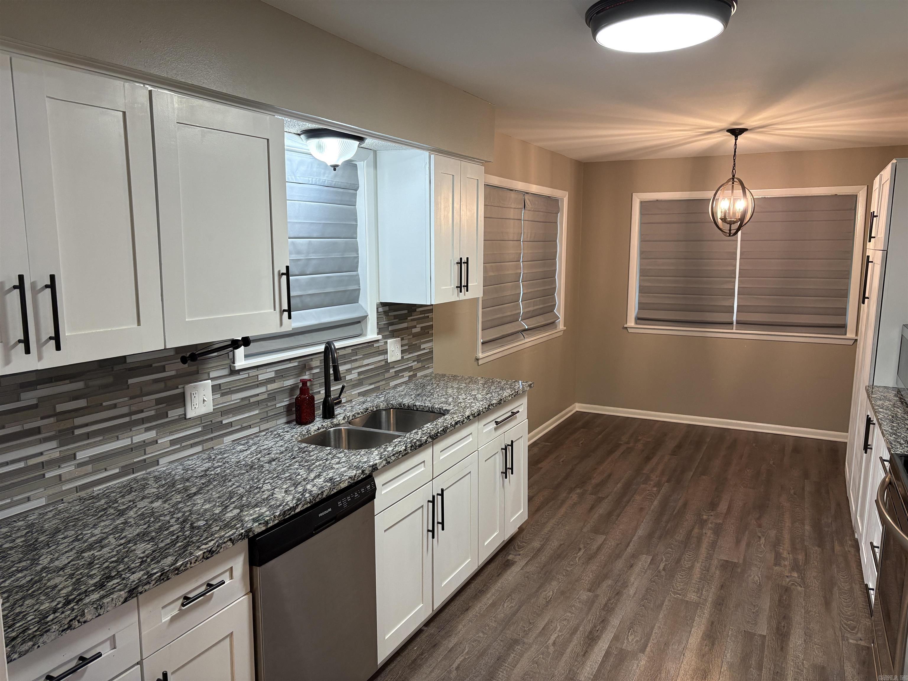 7 Riviera  Conway, AR