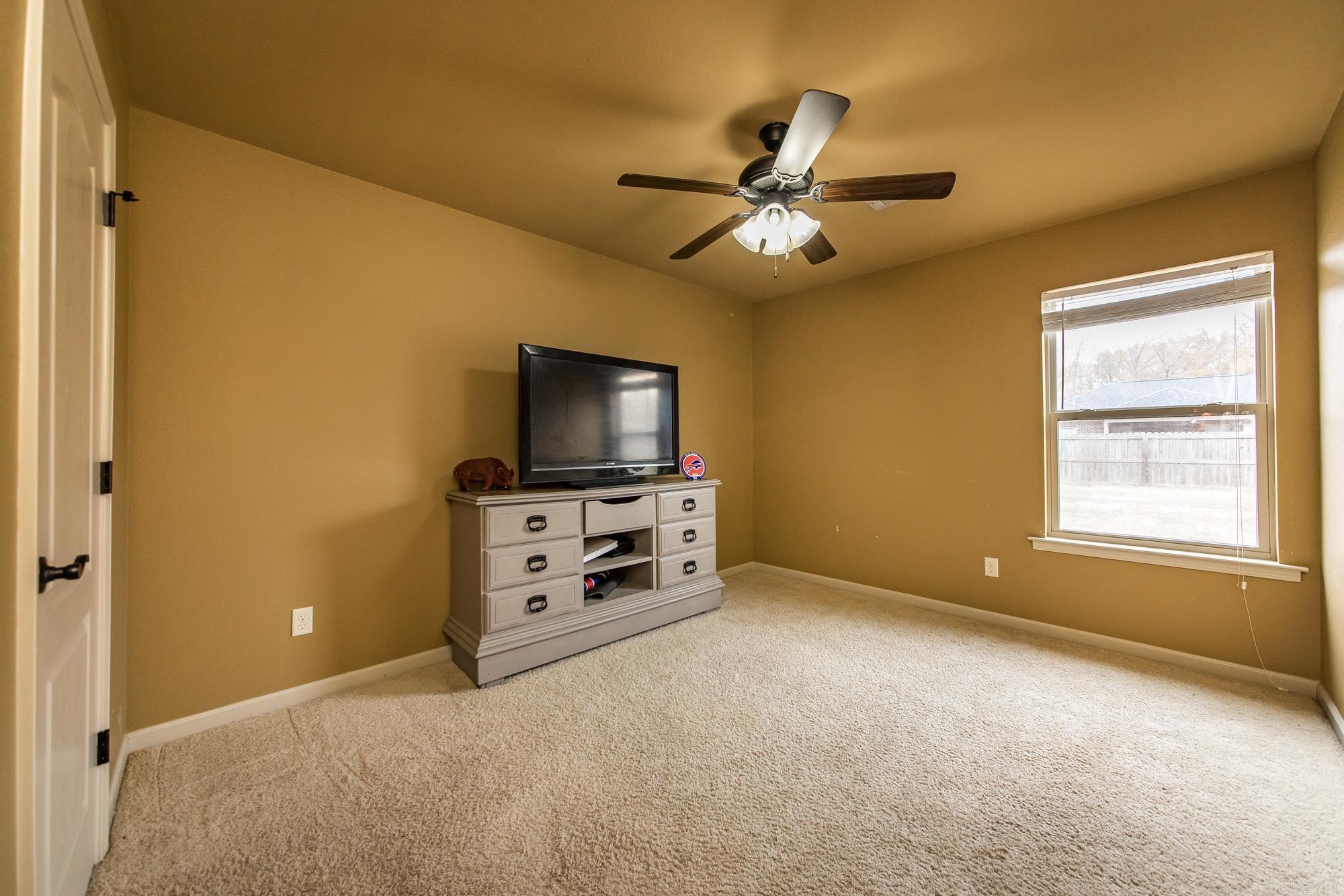 11 Birchwood Drive Ward, AR 72176